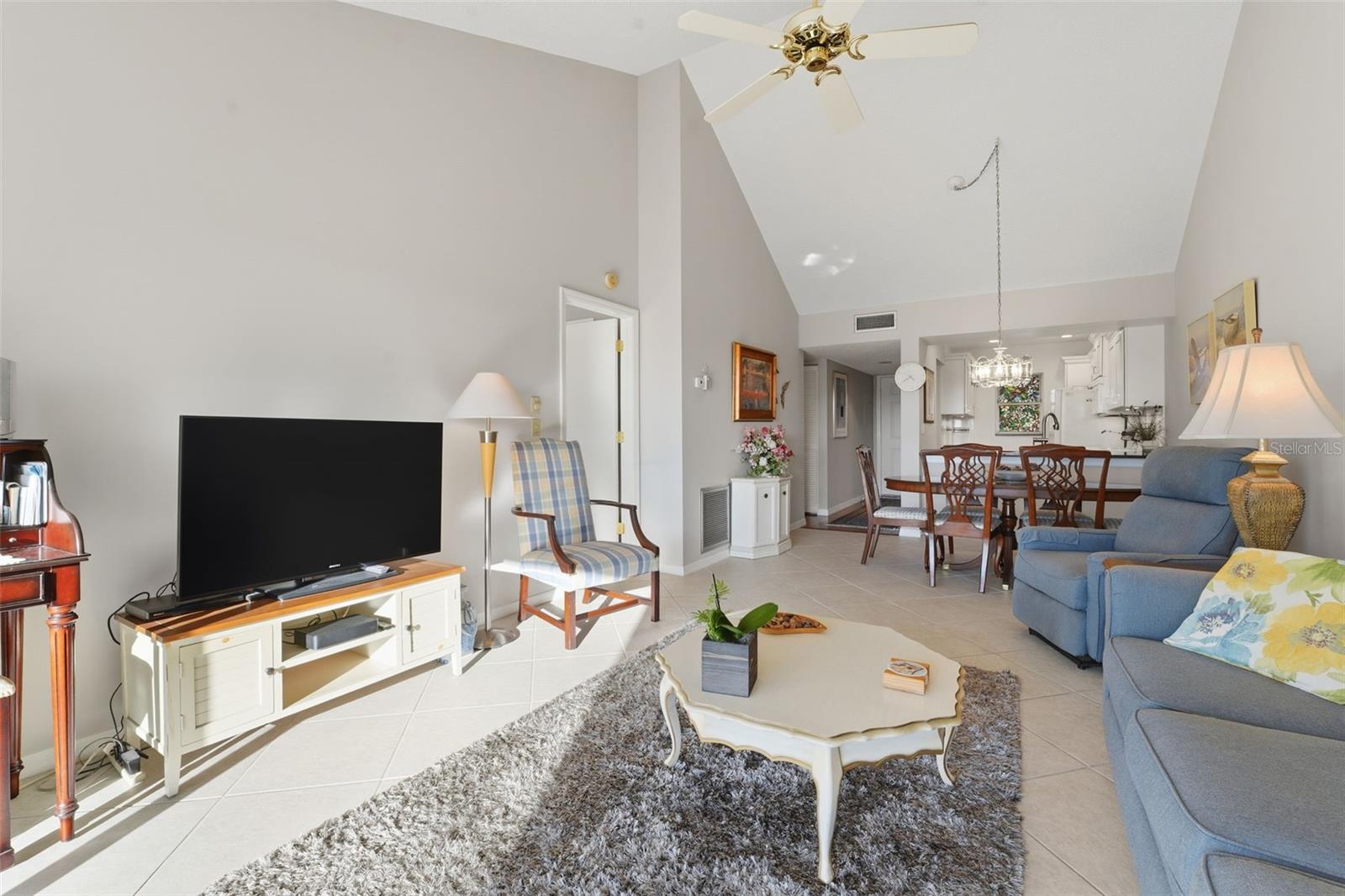 437 CERROMAR LN #520, VENICE, FL, 34293