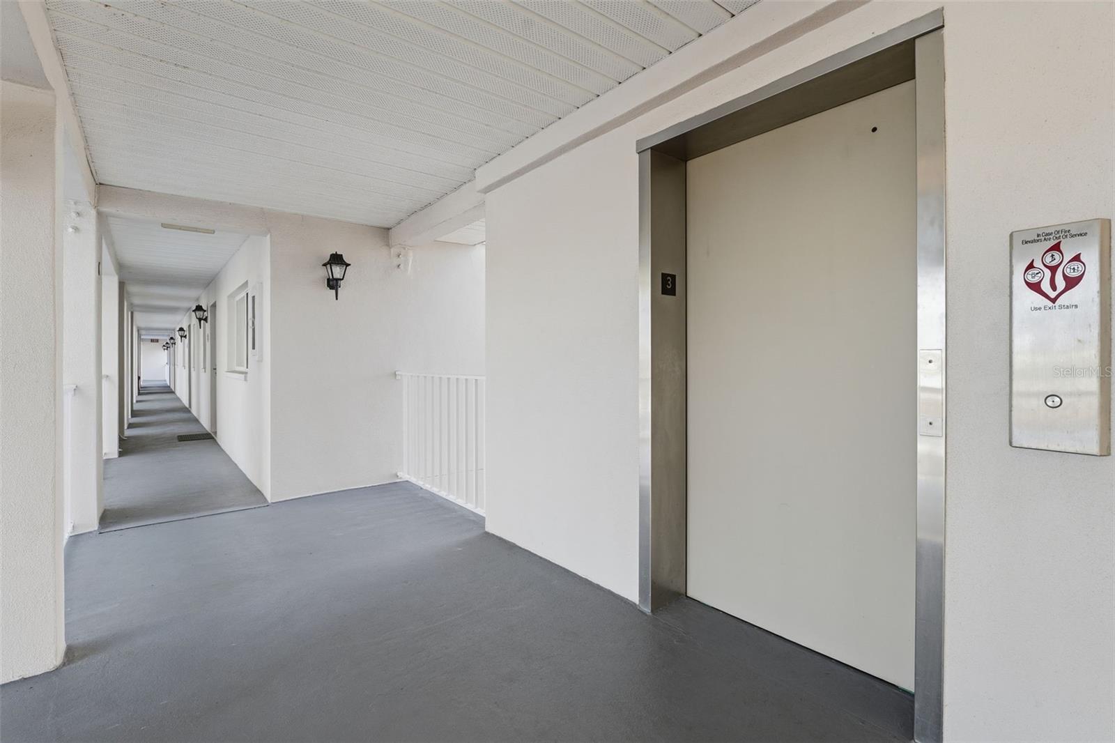 437 CERROMAR LN #520, VENICE, FL, 34293