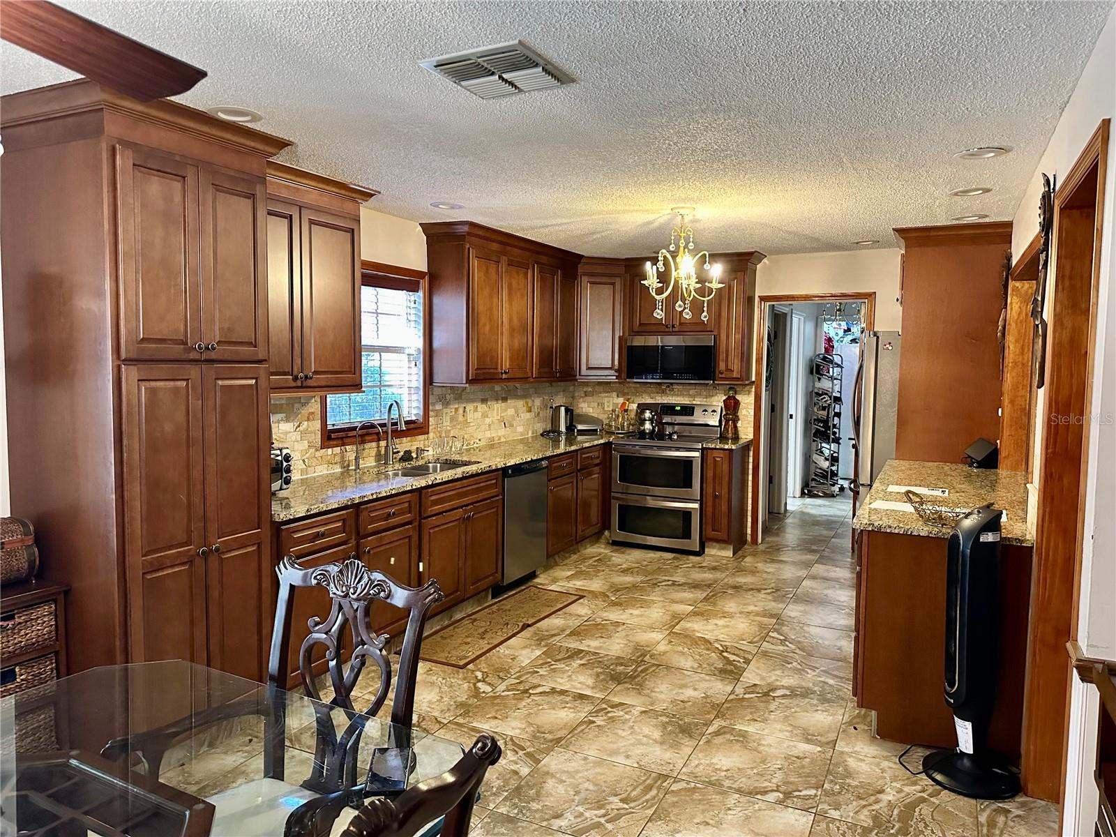 8834 WHISPERING OAKS TRL, NEW PORT RICHEY, FL, 34654