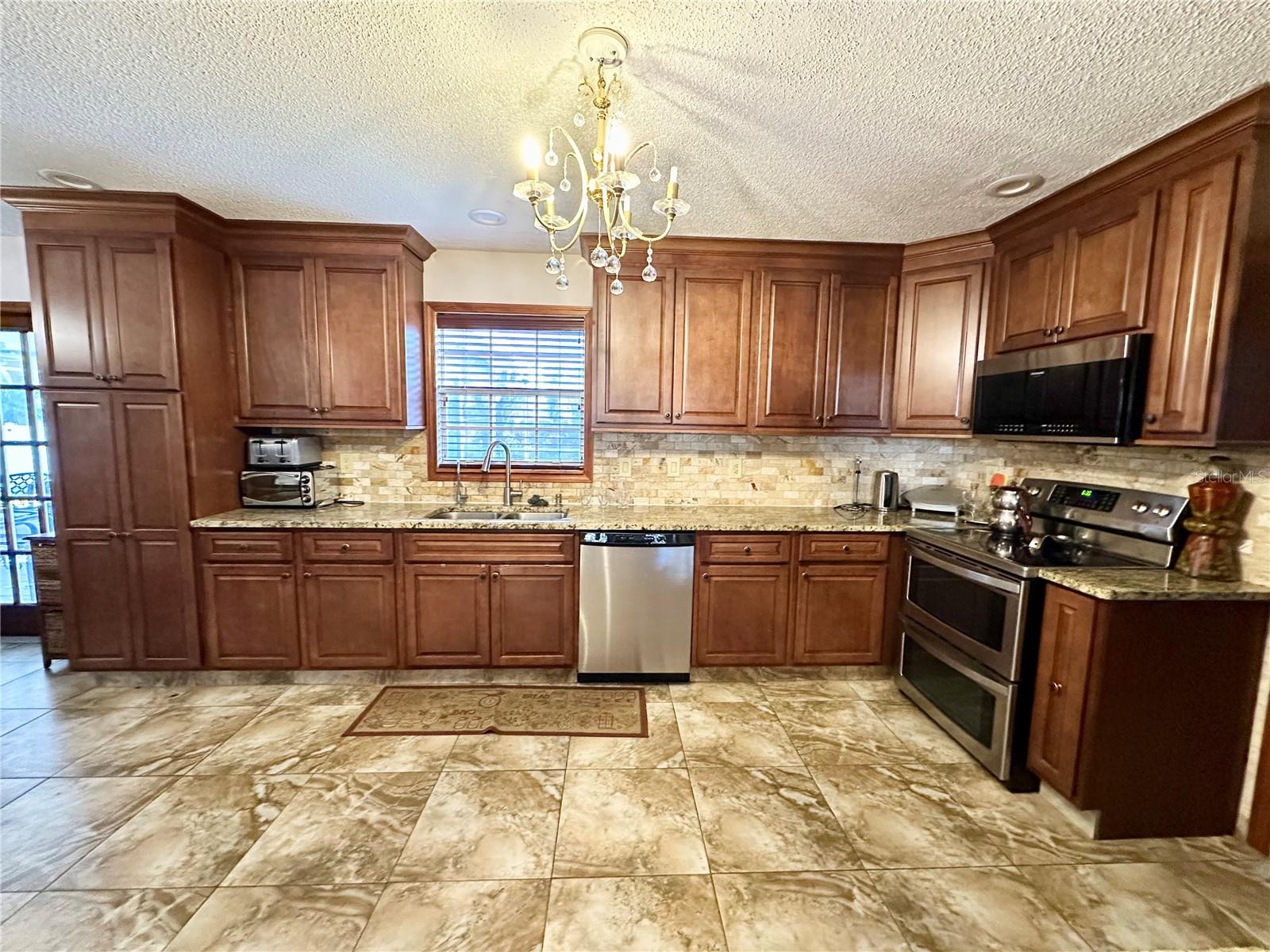 8834 WHISPERING OAKS TRL, NEW PORT RICHEY, FL, 34654