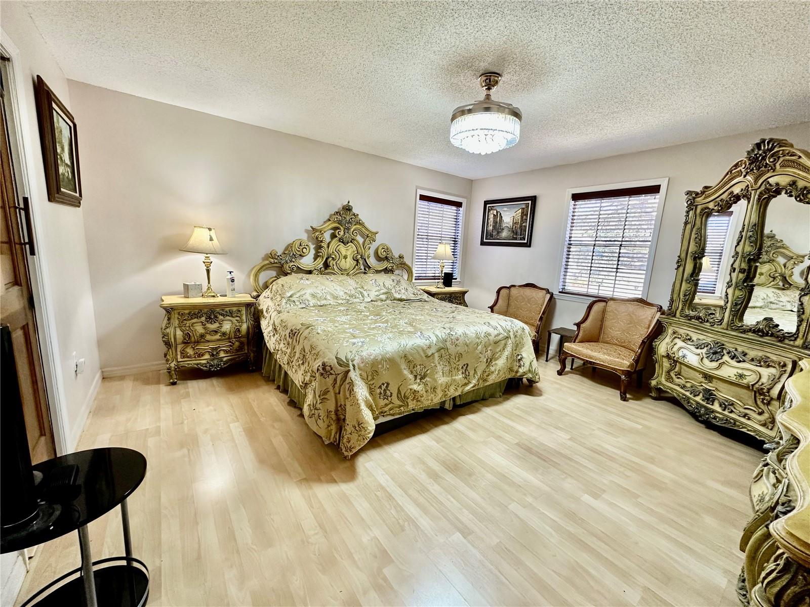 8834 WHISPERING OAKS TRL, NEW PORT RICHEY, FL, 34654