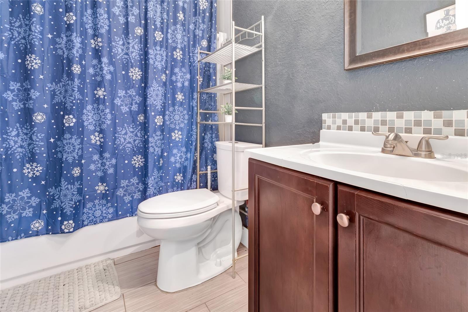 2860 N POWERS DR #10, ORLANDO, FL, 32818