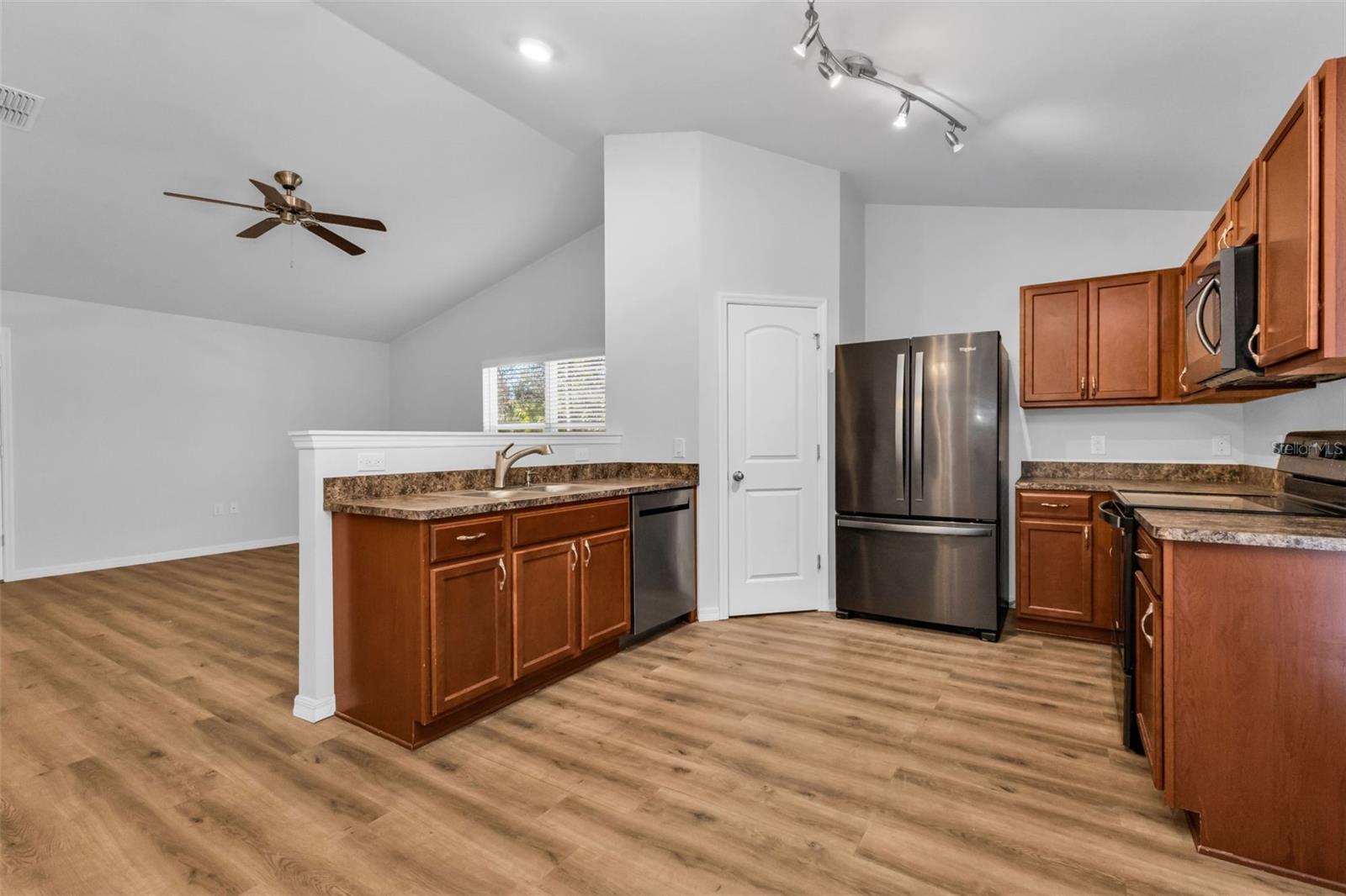 22050 SEATON AVE, PORT CHARLOTTE, FL, 33954