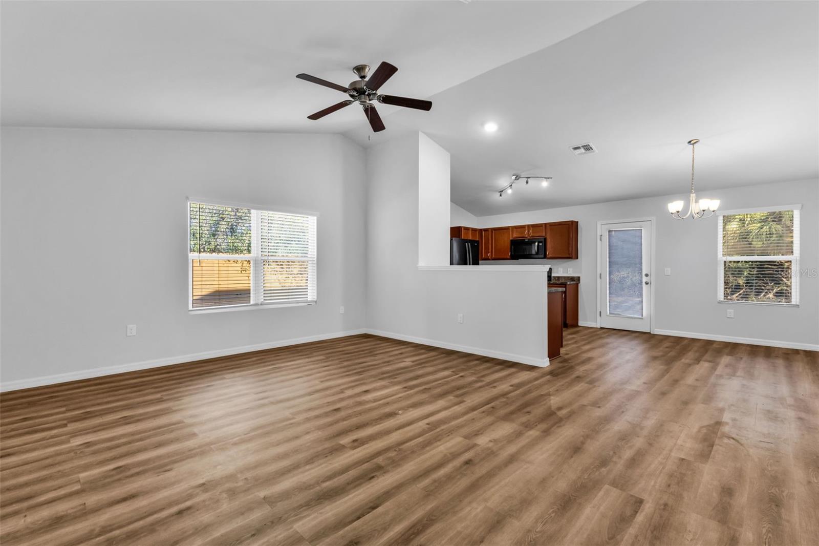 22050 SEATON AVE, PORT CHARLOTTE, FL, 33954