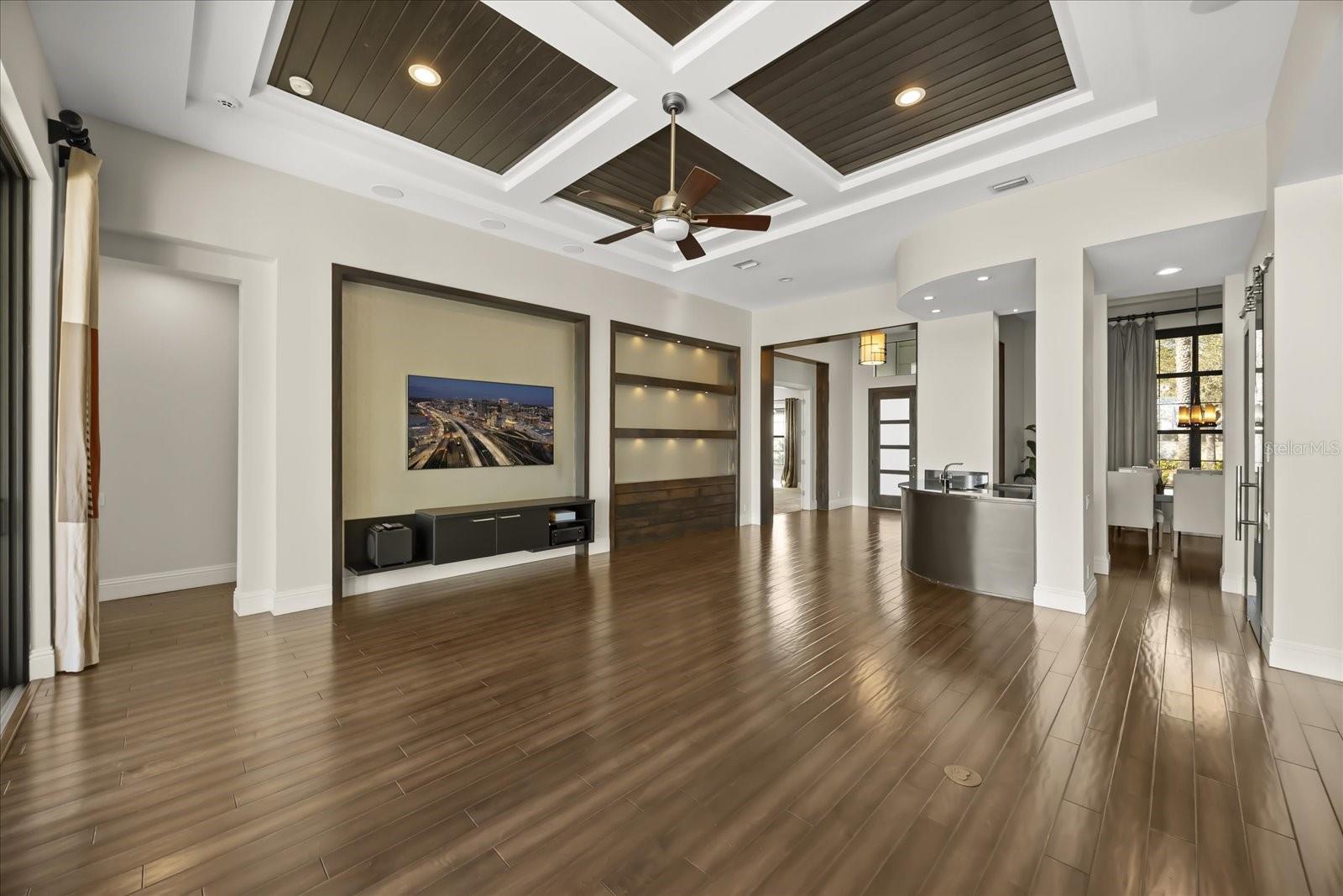 O6378446 Property Photo