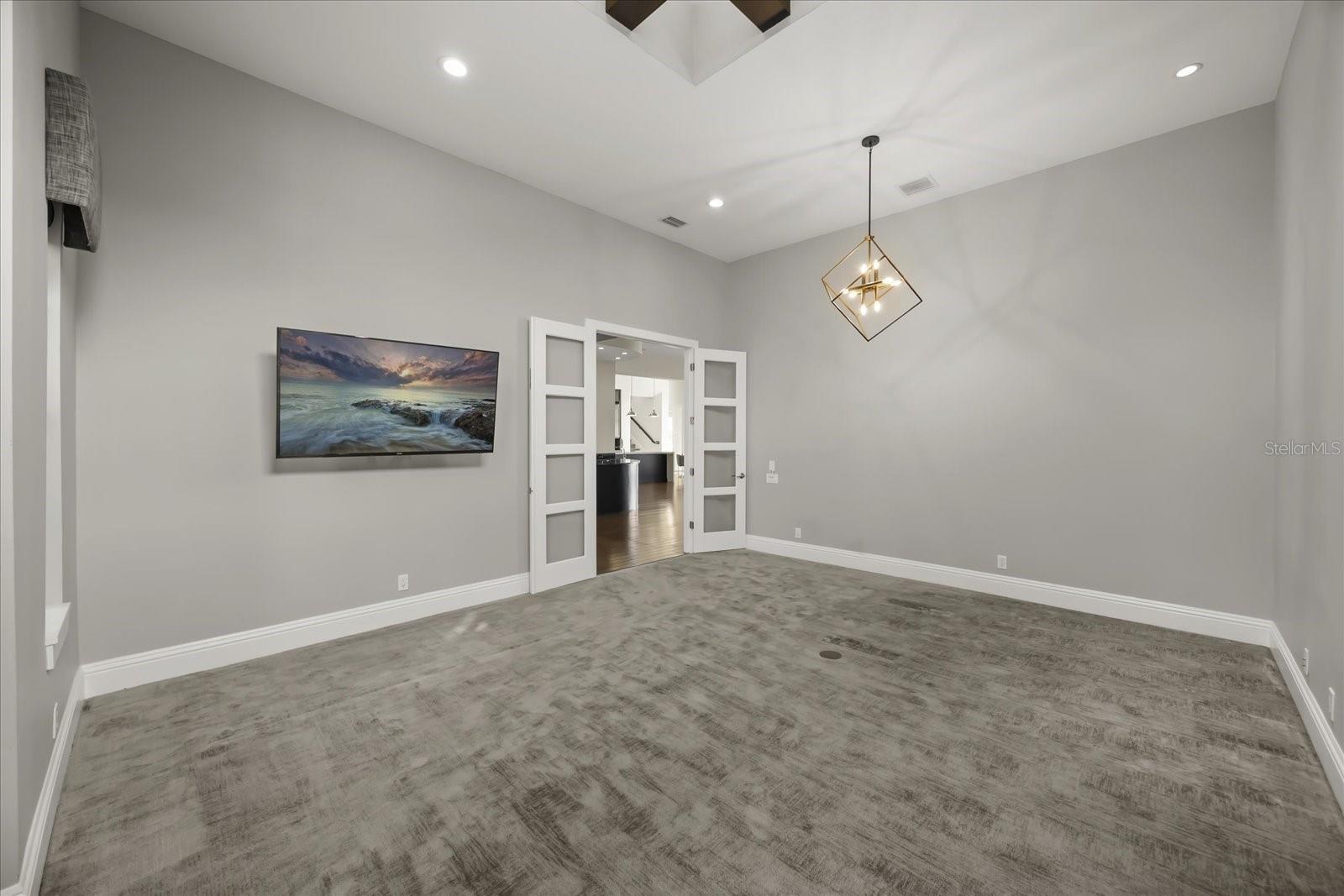 O6378446 Property Photo