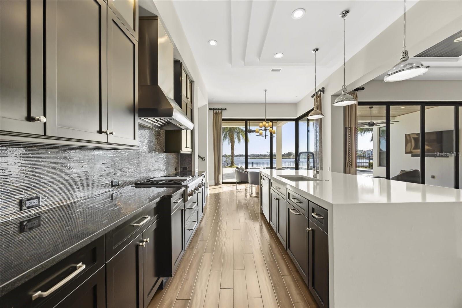 O6378446 Property Photo