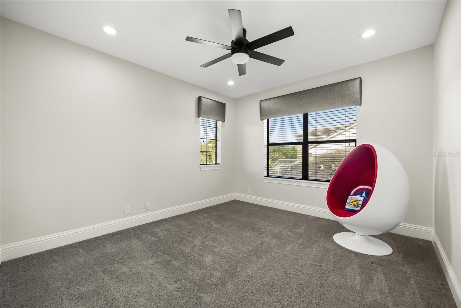 O6378446 Property Photo