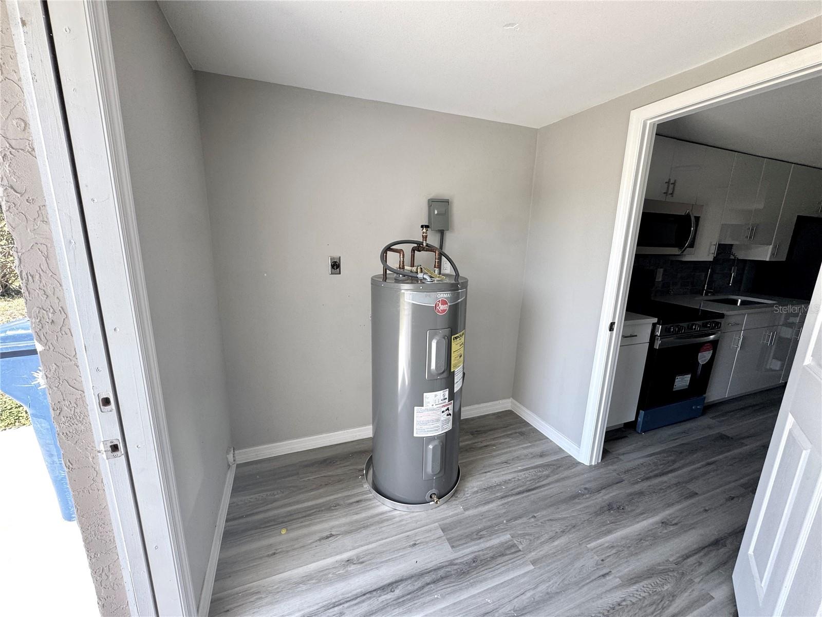 5928 13TH STREET CT E, BRADENTON, FL, 34203