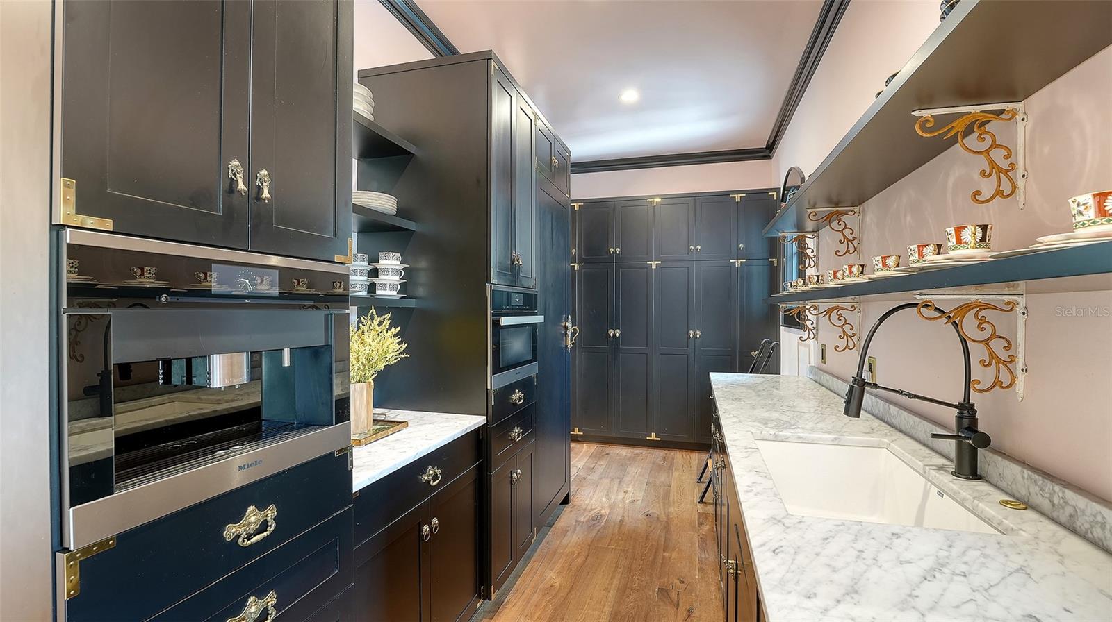 A4680603 Property Photo