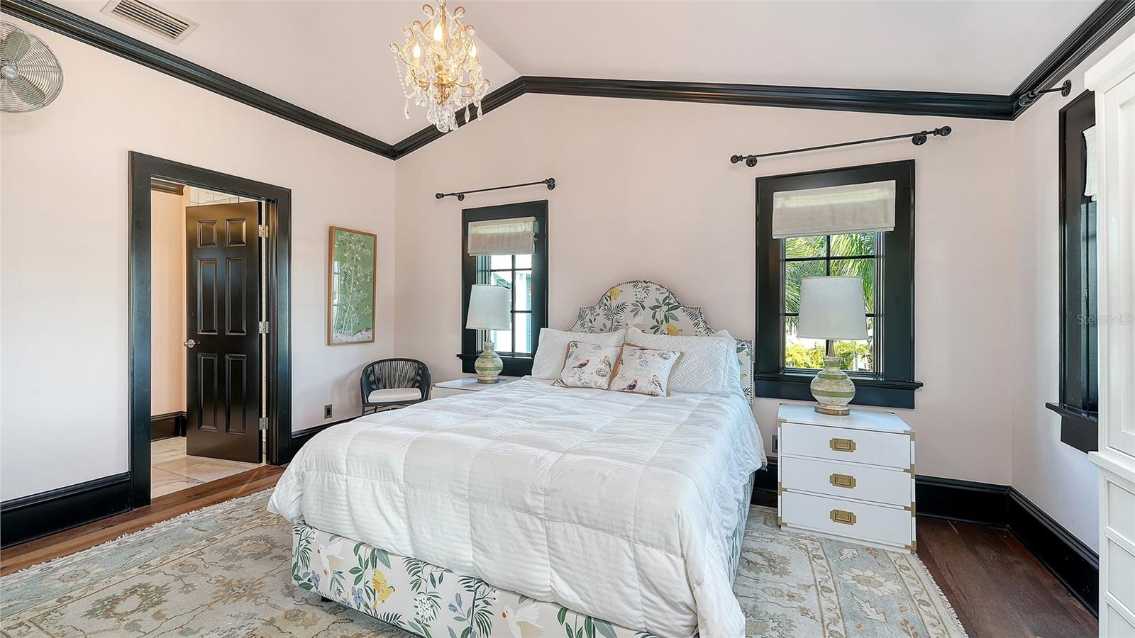 A4680603 Property Photo