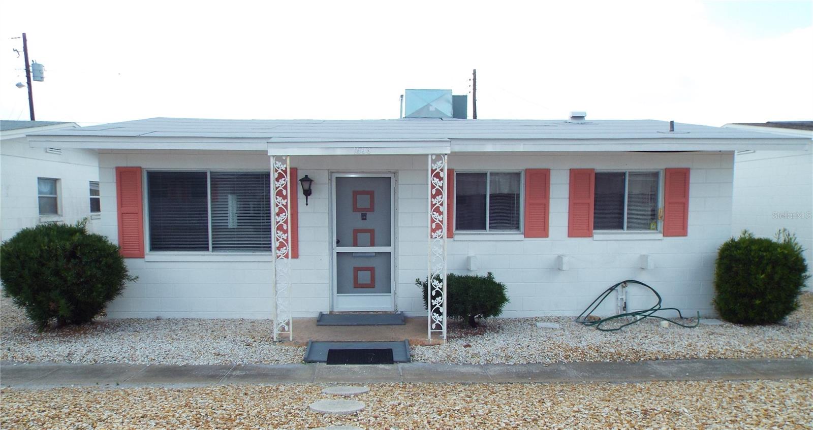 1556 COUNCIL DR, SUN CITY CENTER, FL, 33573