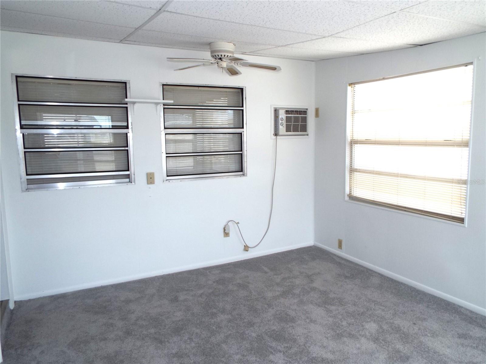 1556 COUNCIL DR, SUN CITY CENTER, FL, 33573