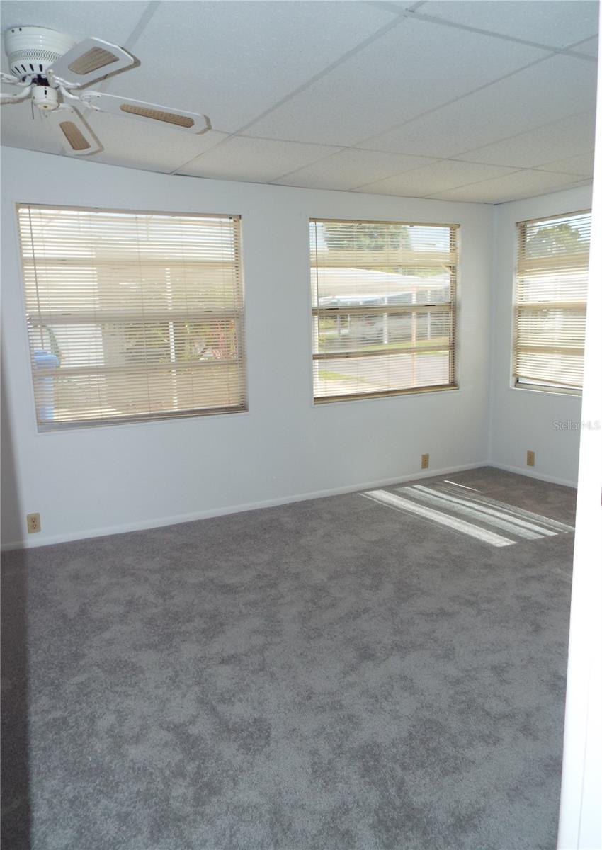 1556 COUNCIL DR, SUN CITY CENTER, FL, 33573