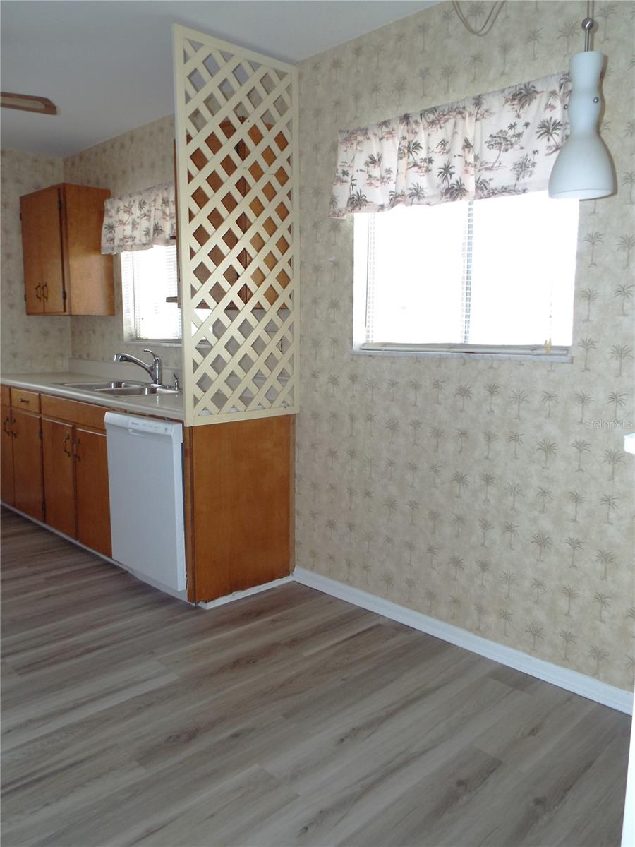 1556 COUNCIL DR, SUN CITY CENTER, FL, 33573