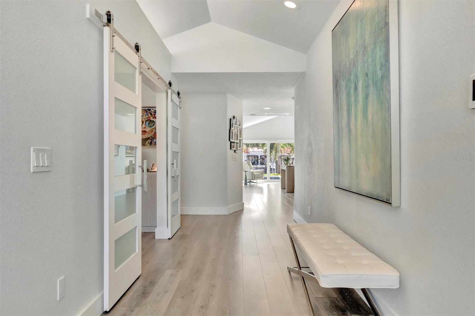 1901 KANSAS AVE NE, ST PETERSBURG, FL, 33703