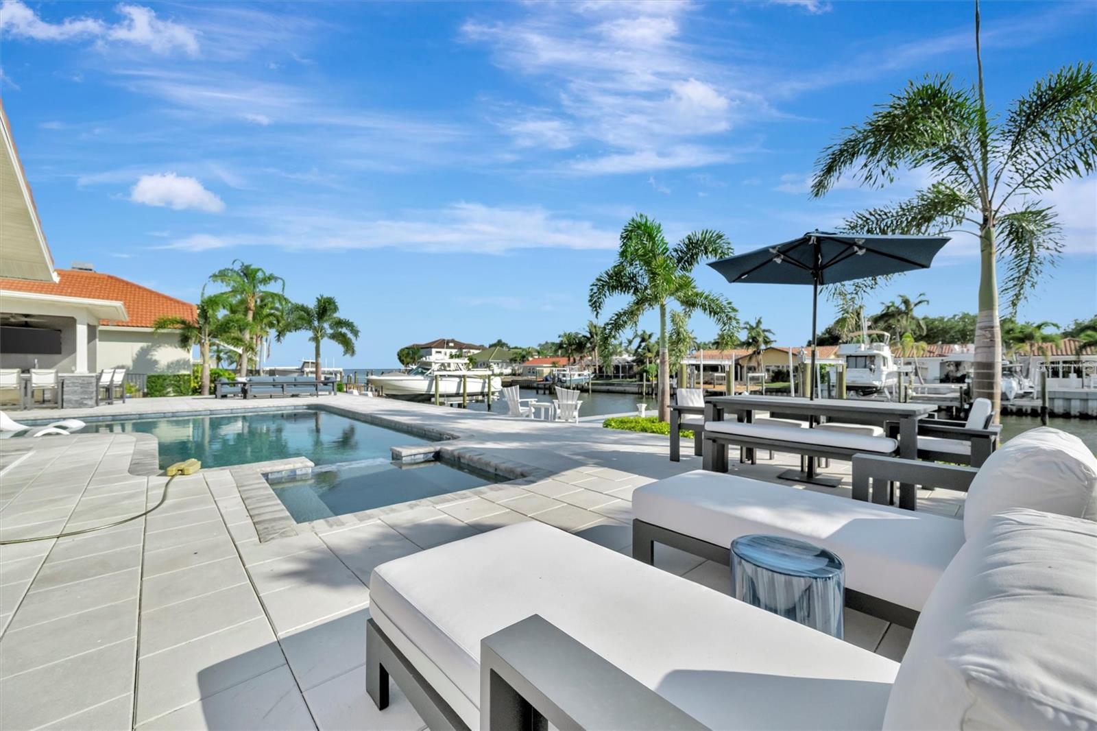 1901 KANSAS AVE NE, ST PETERSBURG, FL, 33703