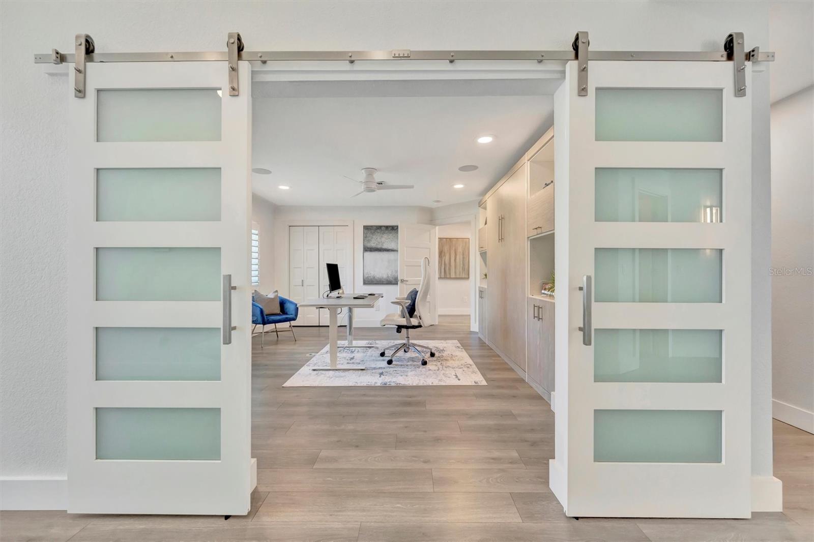 1901 KANSAS AVE NE, ST PETERSBURG, FL, 33703