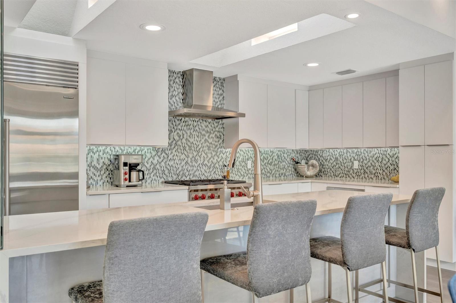 1901 KANSAS AVE NE, ST PETERSBURG, FL, 33703