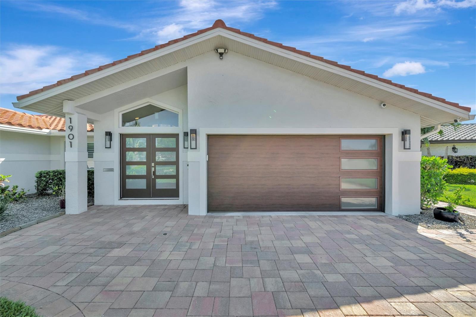 1901 KANSAS AVE NE, ST PETERSBURG, FL, 33703