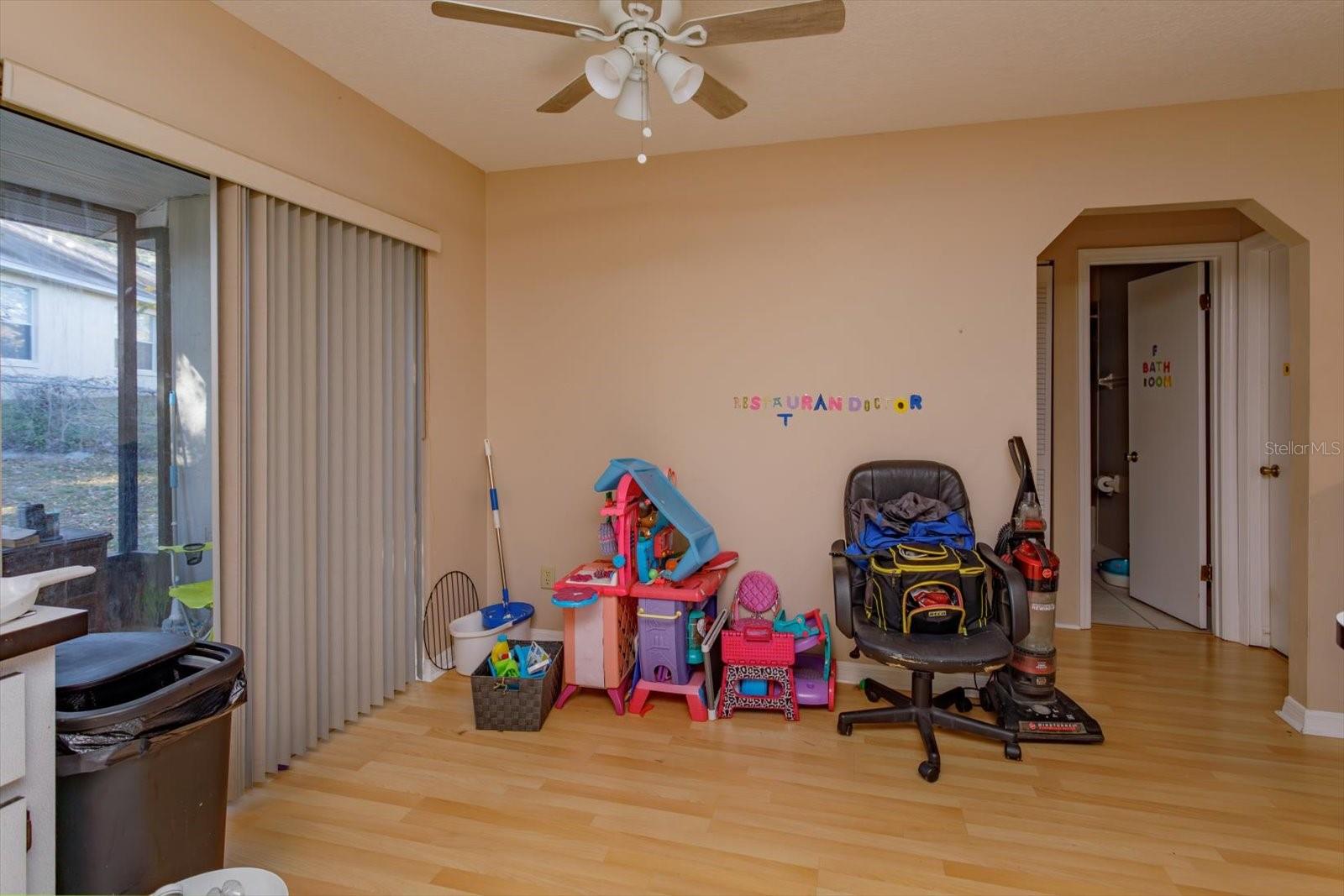 54-56 BOUGAINVILLEA DR, DEBARY, FL, 32713