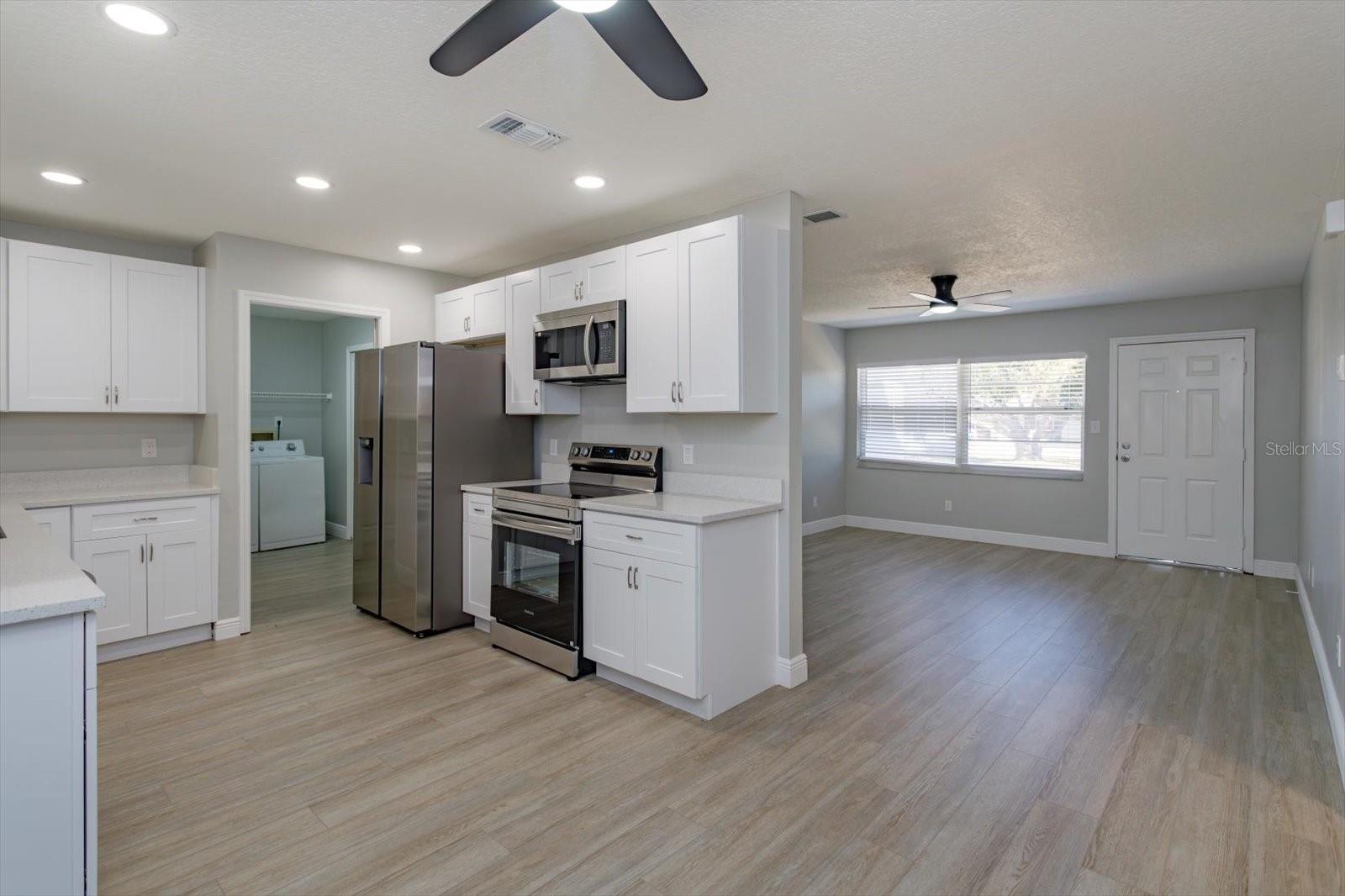 54-56 BOUGAINVILLEA DR, DEBARY, FL, 32713