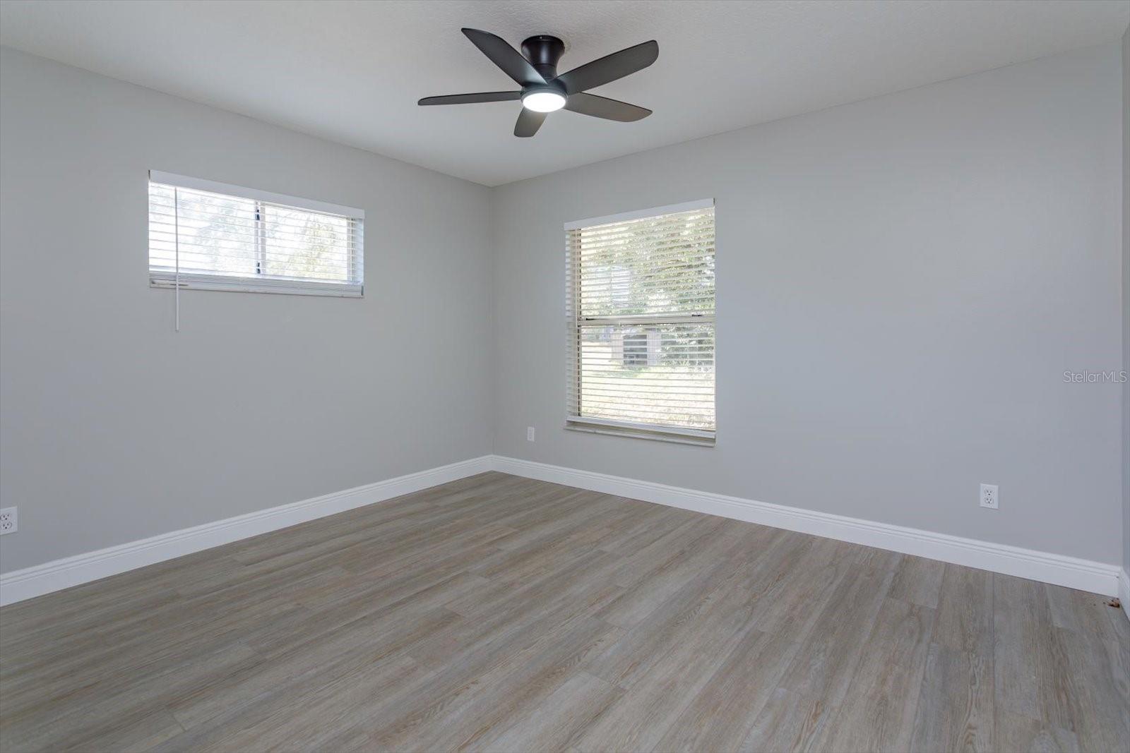 54-56 BOUGAINVILLEA DR, DEBARY, FL, 32713