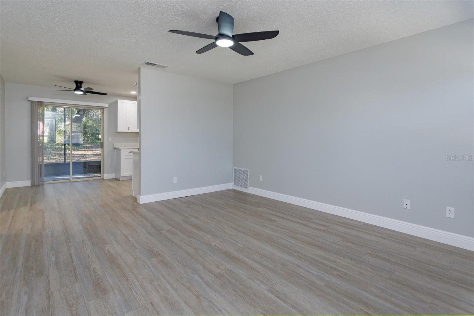 54-56 BOUGAINVILLEA DR, DEBARY, FL, 32713