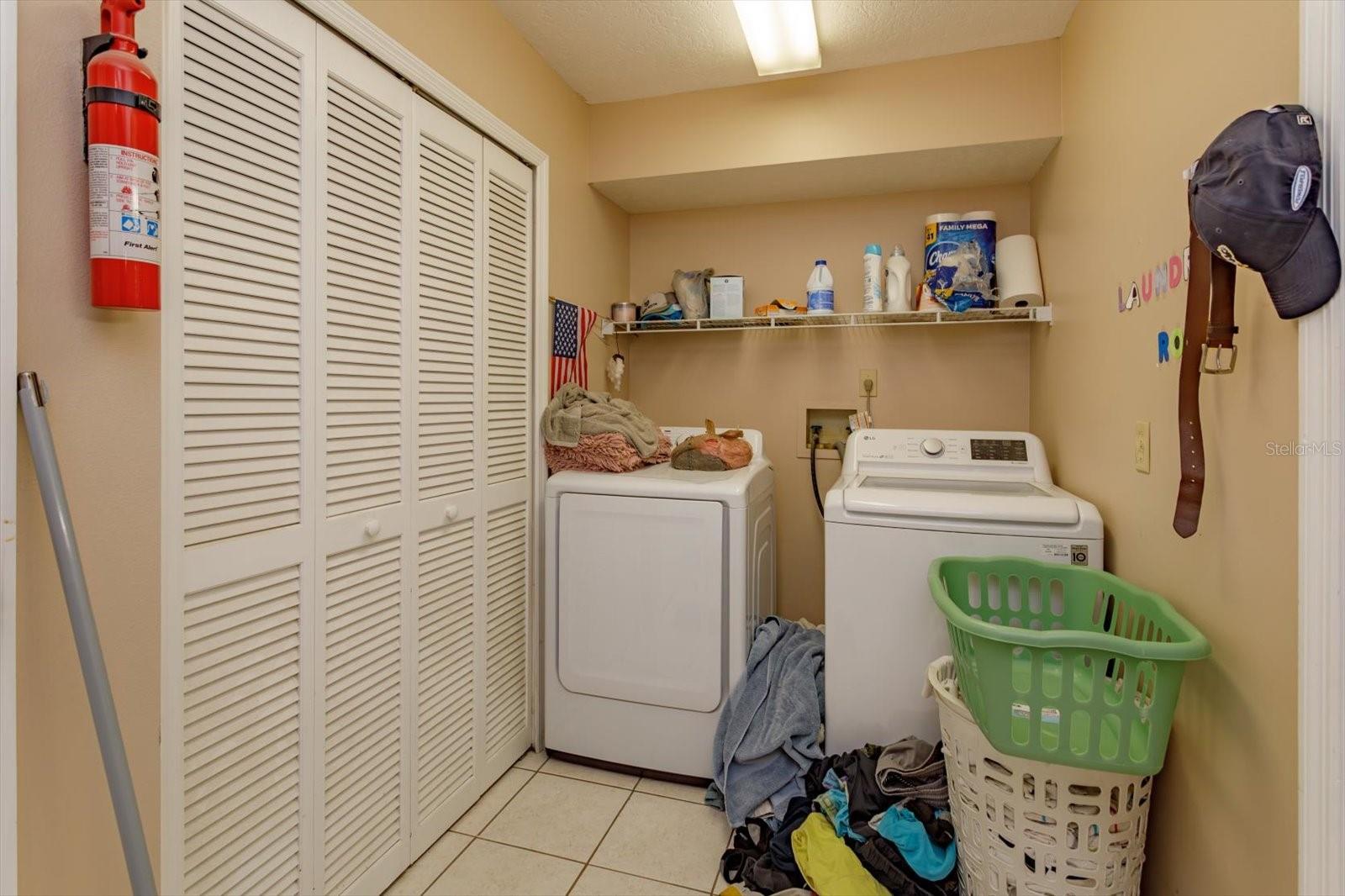 54-56 BOUGAINVILLEA DR, DEBARY, FL, 32713