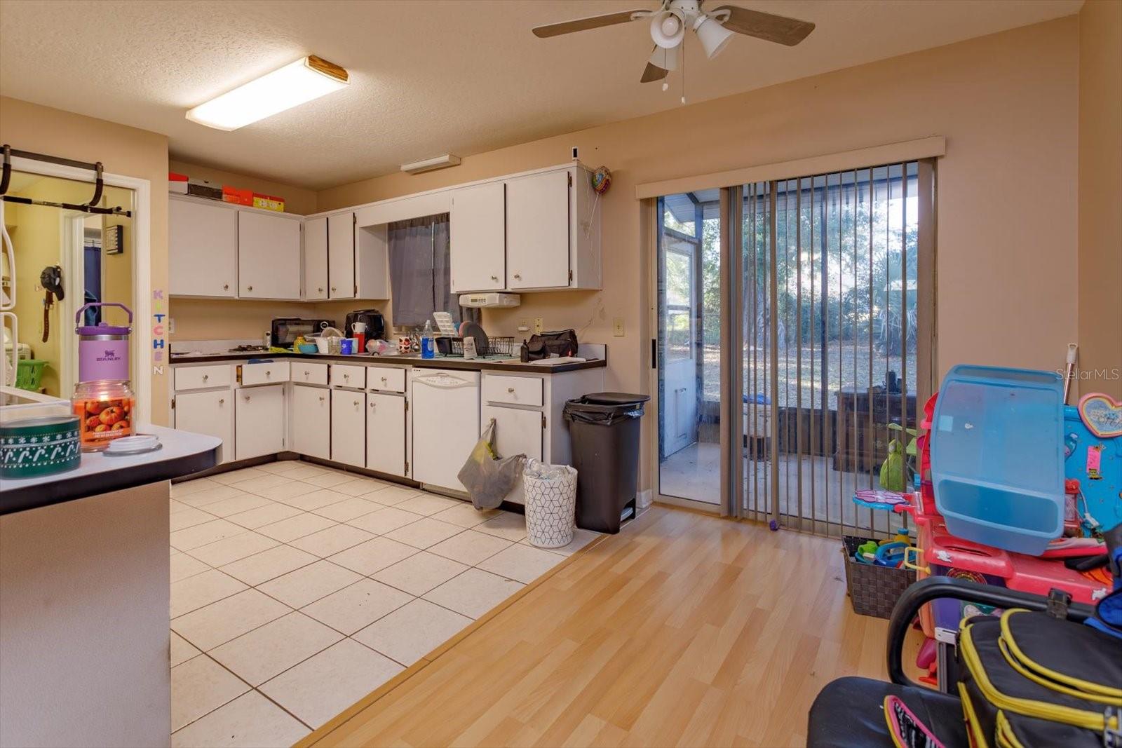 54-56 BOUGAINVILLEA DR, DEBARY, FL, 32713