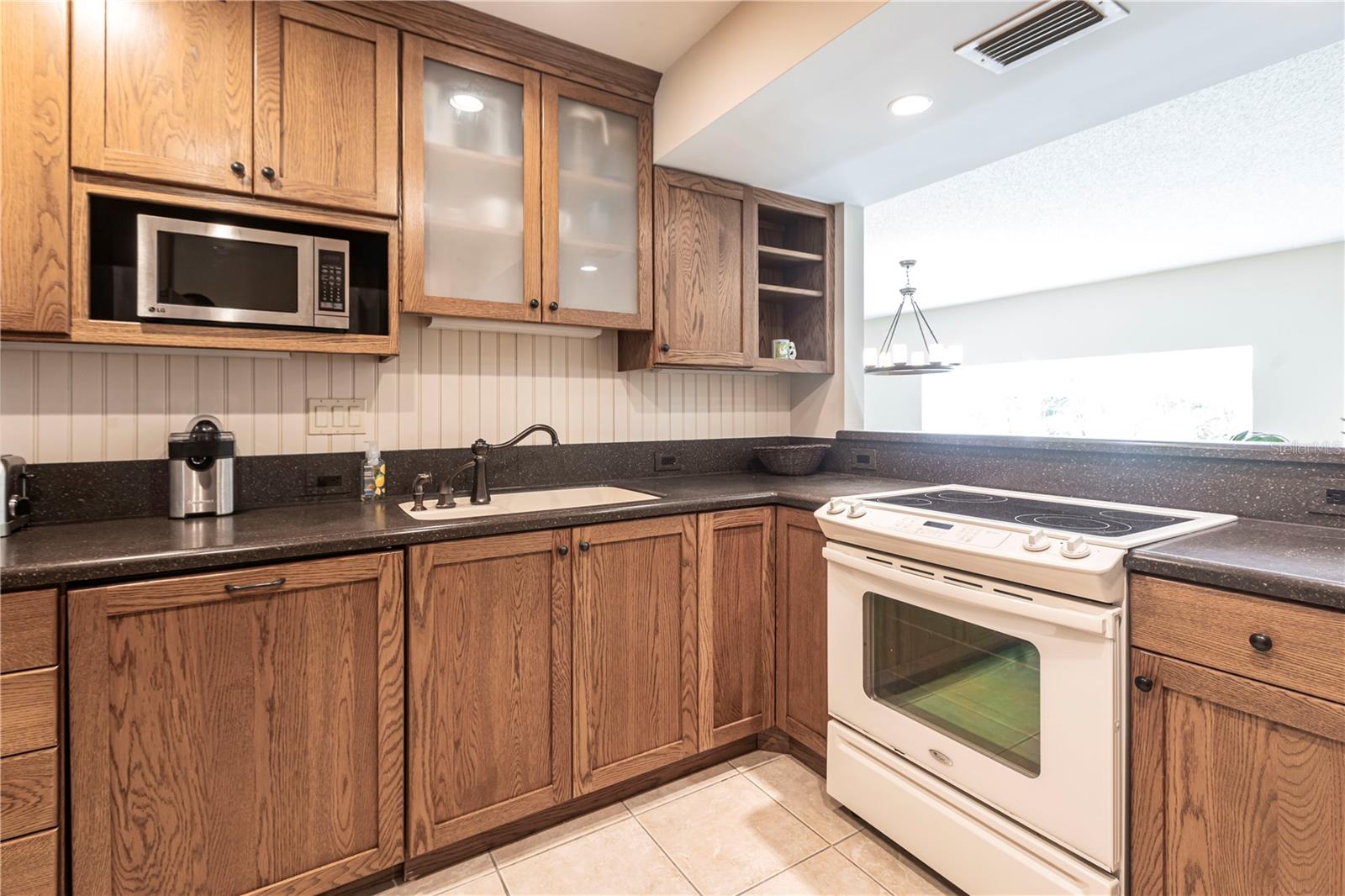 6026 E PEPPERTREE WAY #221A, SARASOTA, FL, 34242