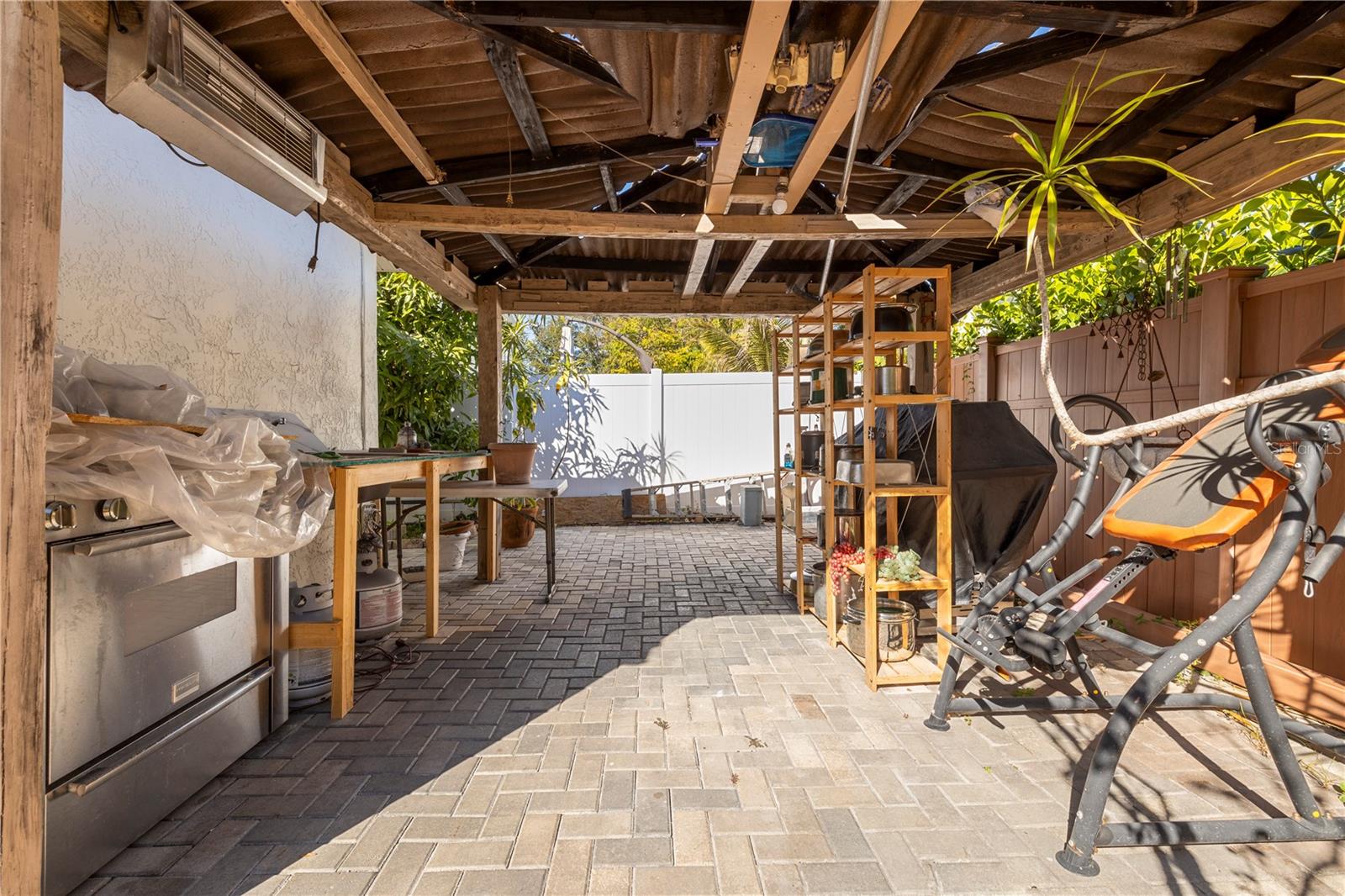 7505 RUSTIC DR, TAMPA, FL, 33634