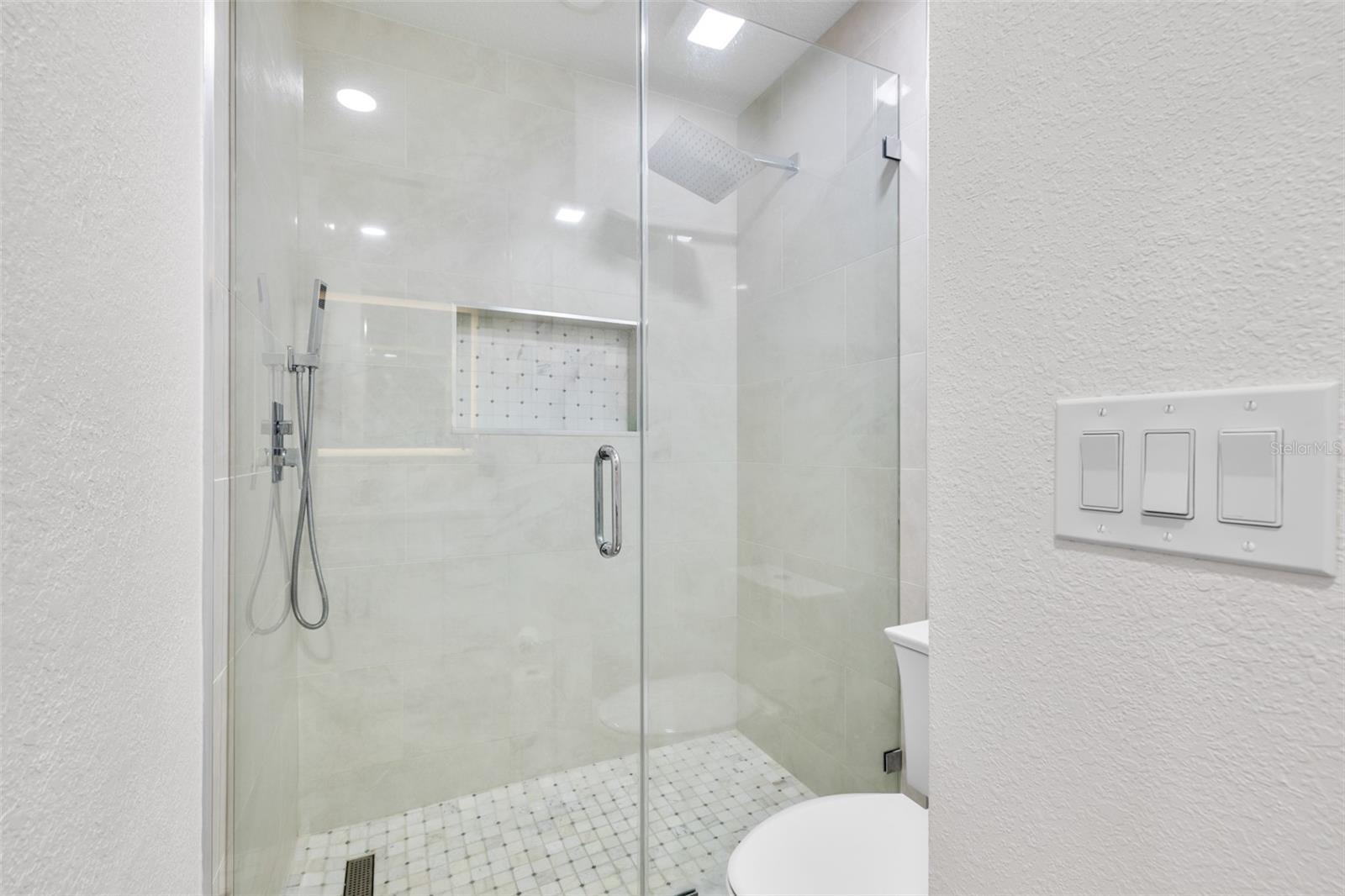 7505 RUSTIC DR, TAMPA, FL, 33634