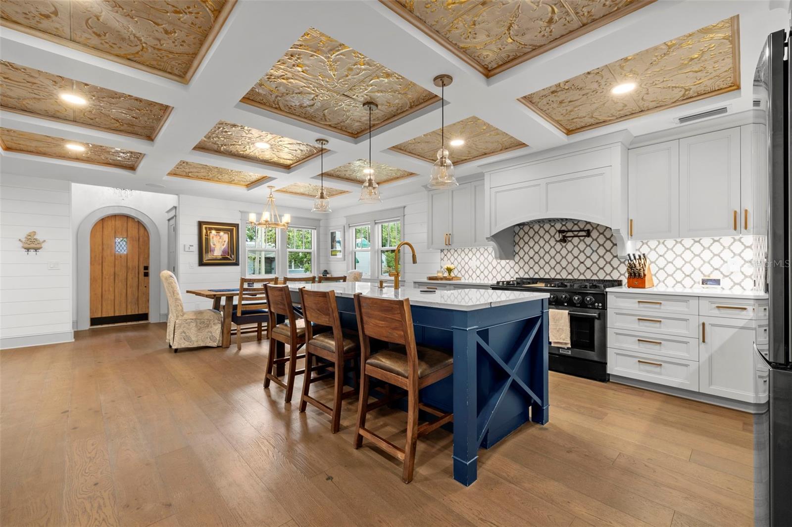 2420 14TH ST N, ST PETERSBURG, FL, 33704