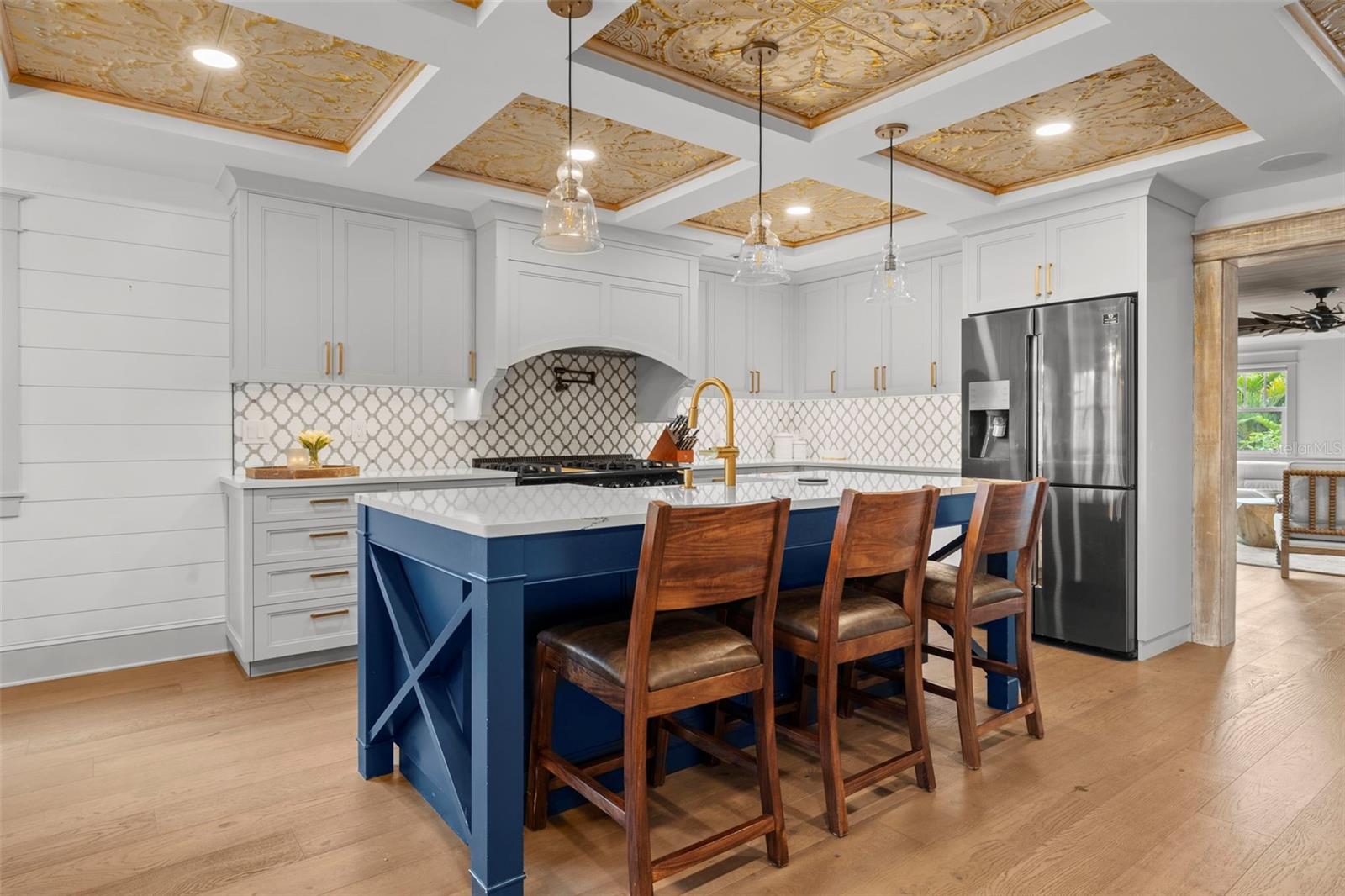 2420 14TH ST N, ST PETERSBURG, FL, 33704