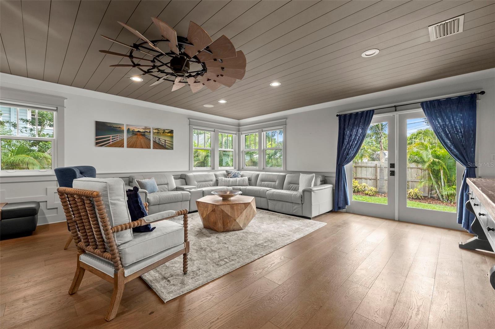 2420 14TH ST N, ST PETERSBURG, FL, 33704