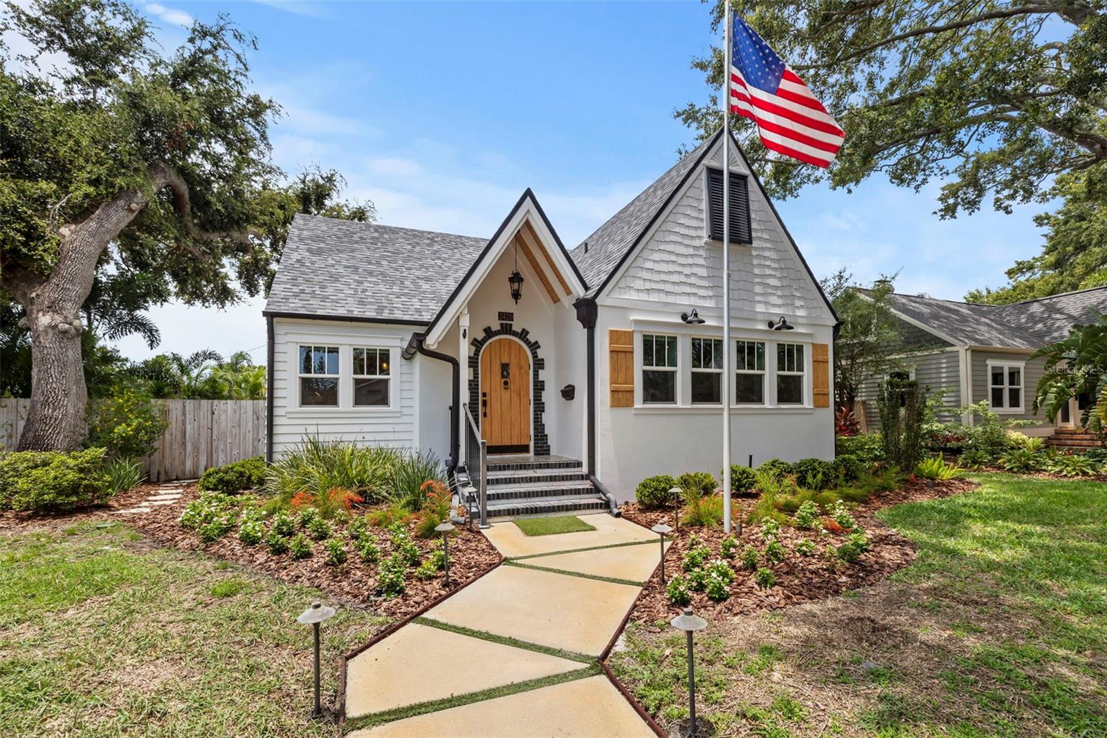 2420 14TH ST N, ST PETERSBURG, FL, 33704