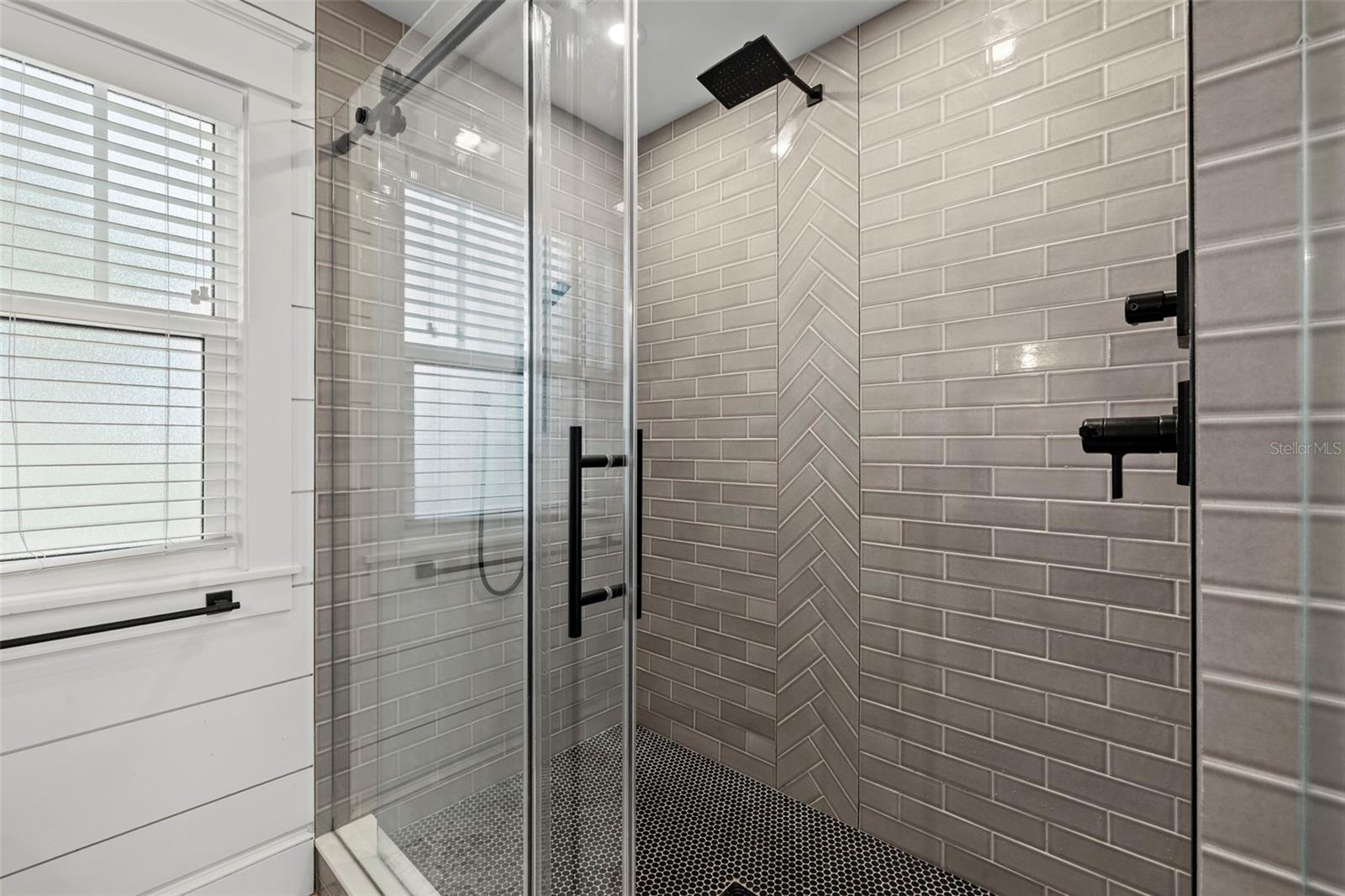 2420 14TH ST N, ST PETERSBURG, FL, 33704