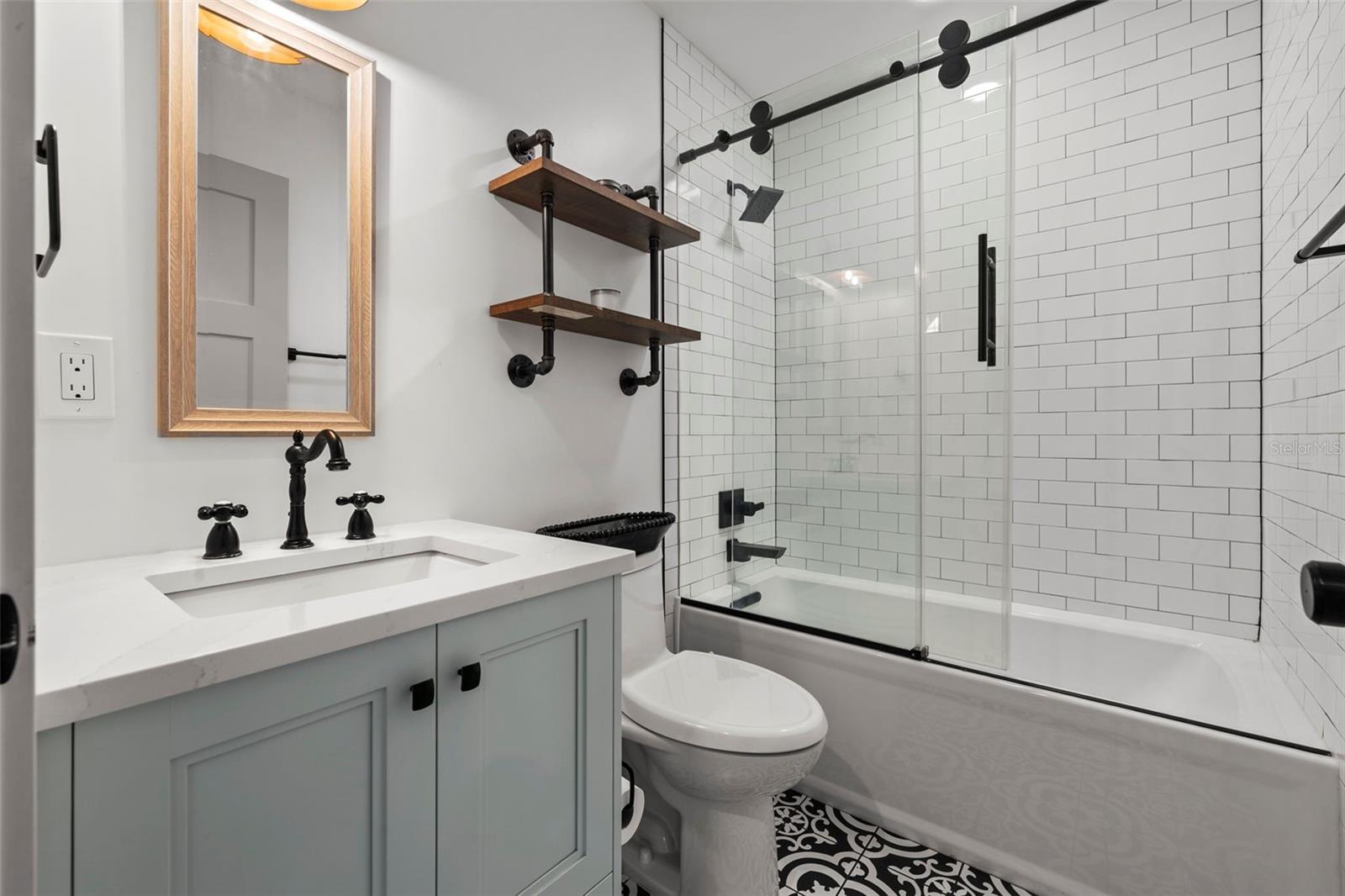 2420 14TH ST N, ST PETERSBURG, FL, 33704