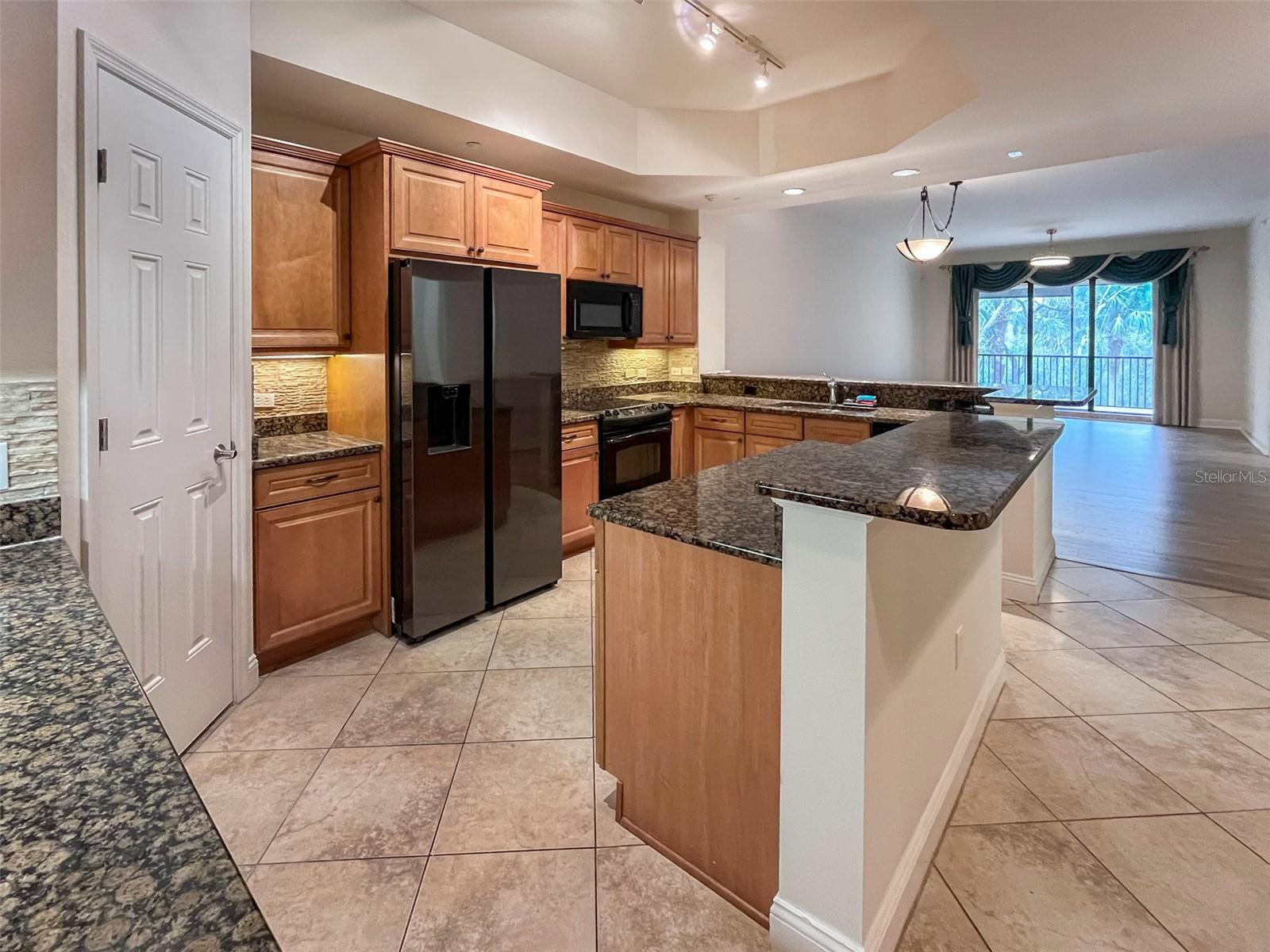 7710 LAKE VISTA CT #206, BRADENTON, FL, 34202