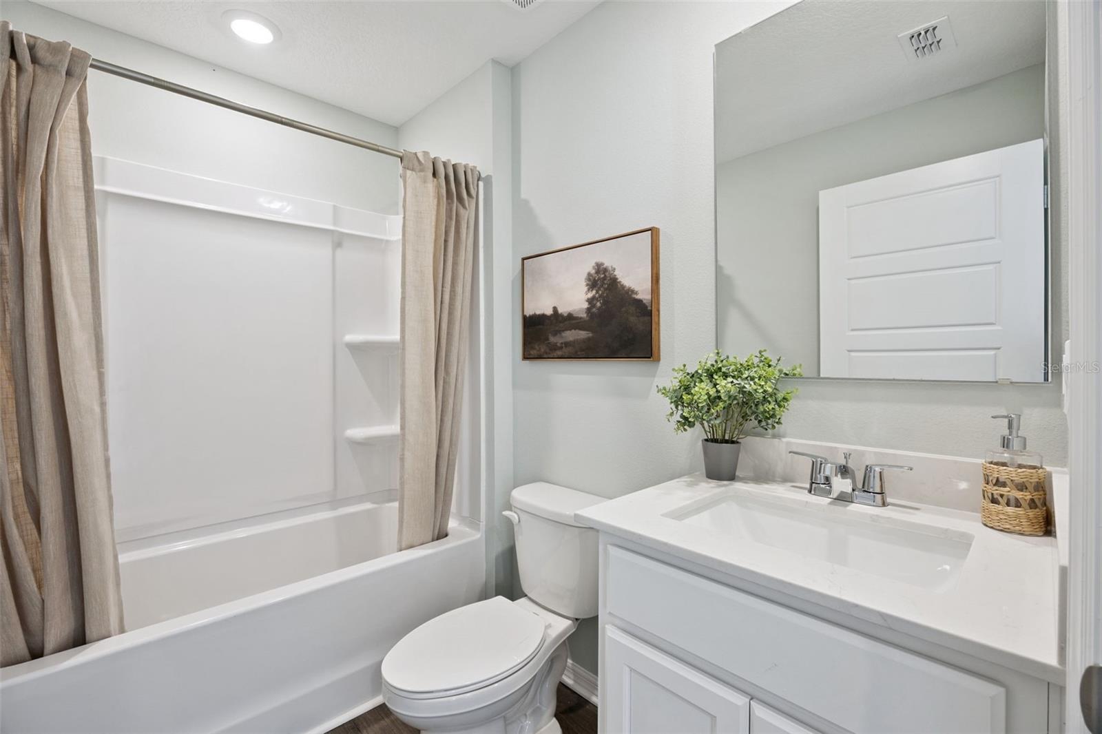 207 AMBERWOOD WAY, UMATILLA, FL, 32784