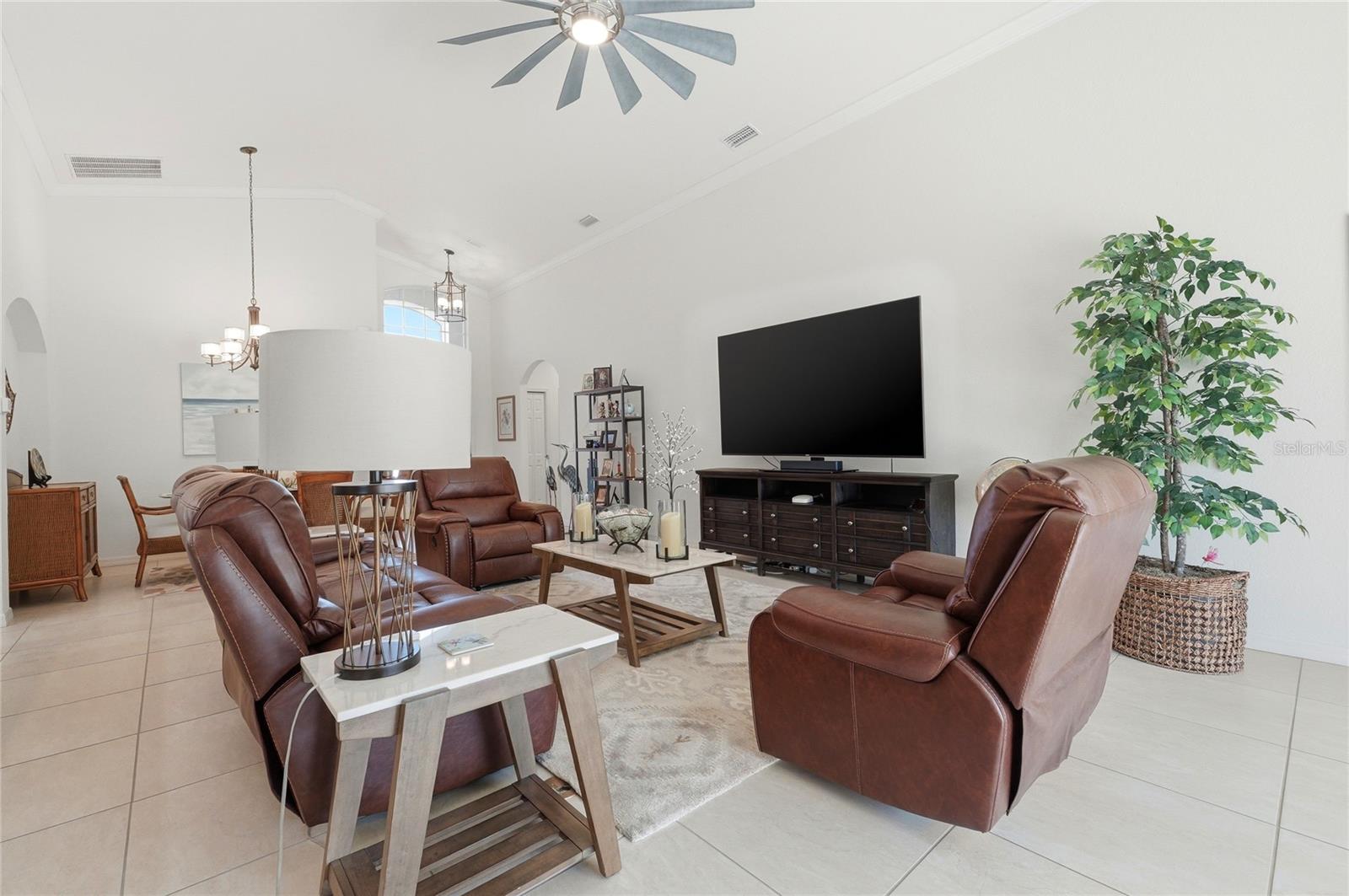 1033 SAWGRASS DR, WINTER HAVEN, FL, 33884