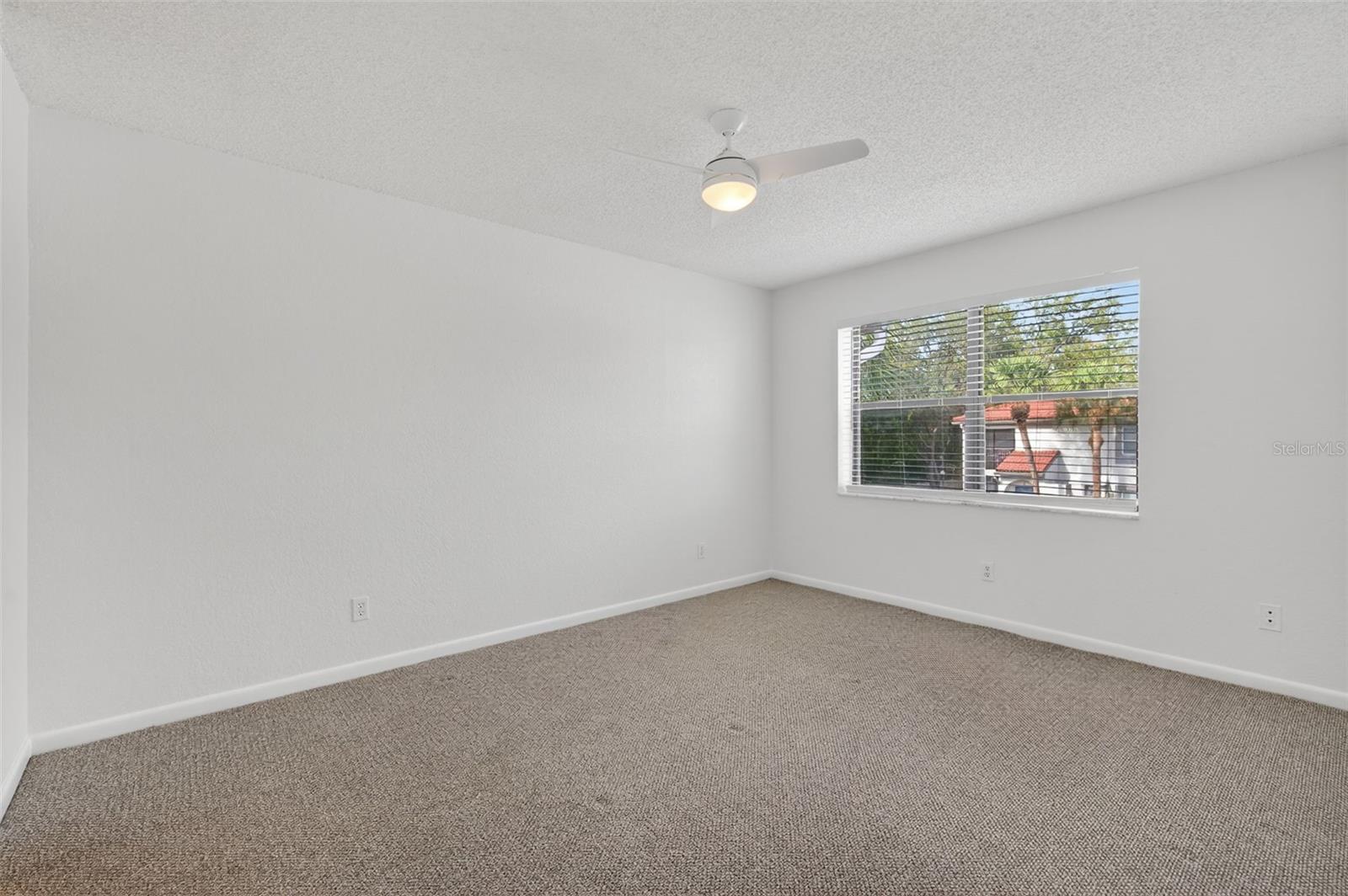 484 SANTA CRUZ PL NE #G, ST PETERSBURG, FL, 33703