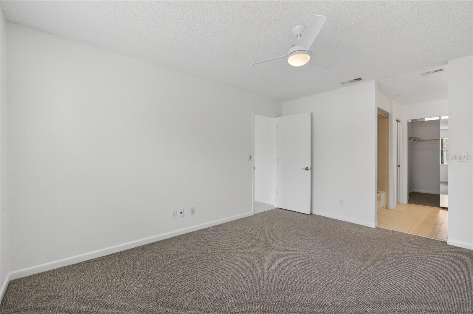 484 SANTA CRUZ PL NE #G, ST PETERSBURG, FL, 33703