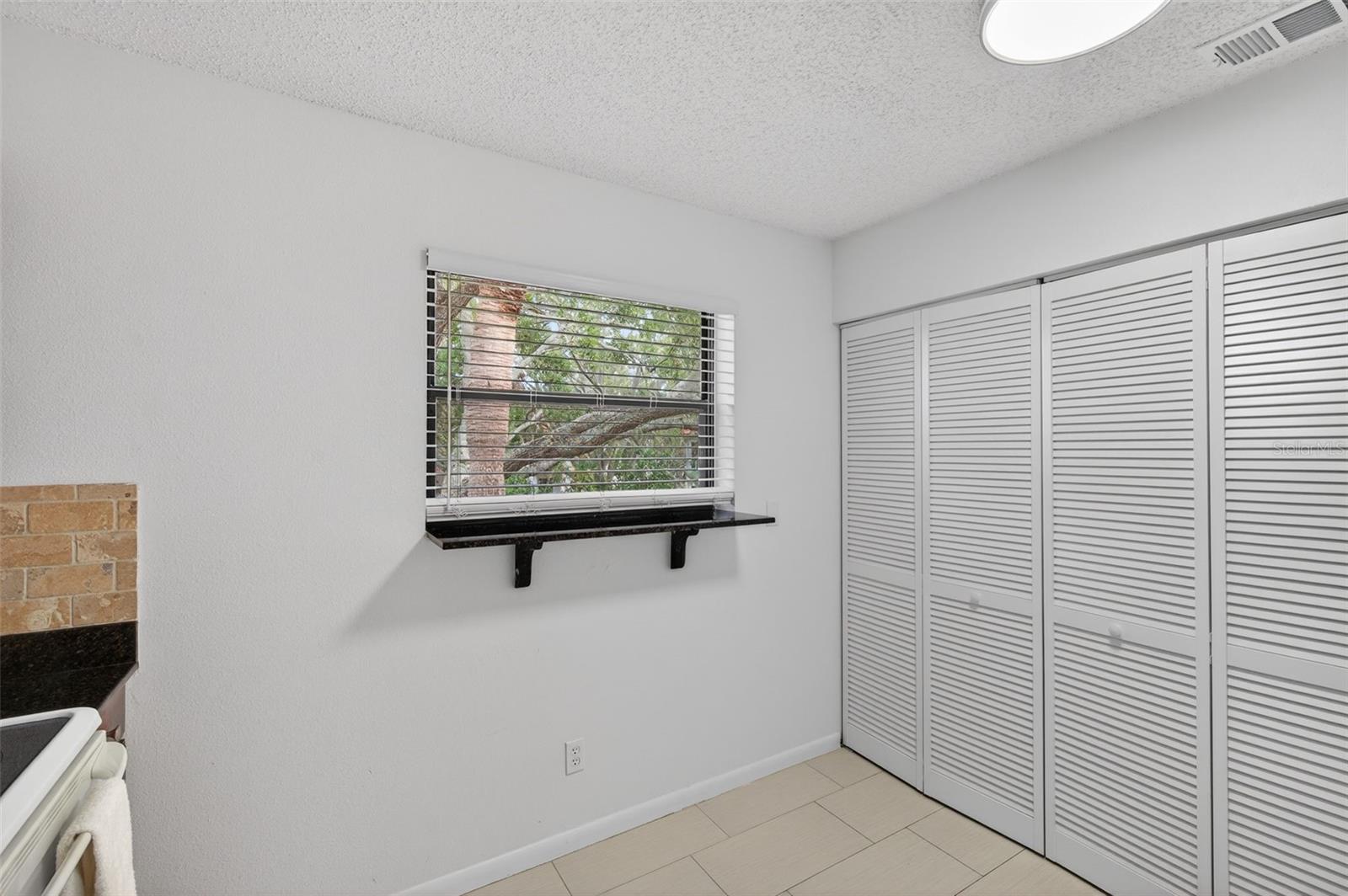 484 SANTA CRUZ PL NE #G, ST PETERSBURG, FL, 33703