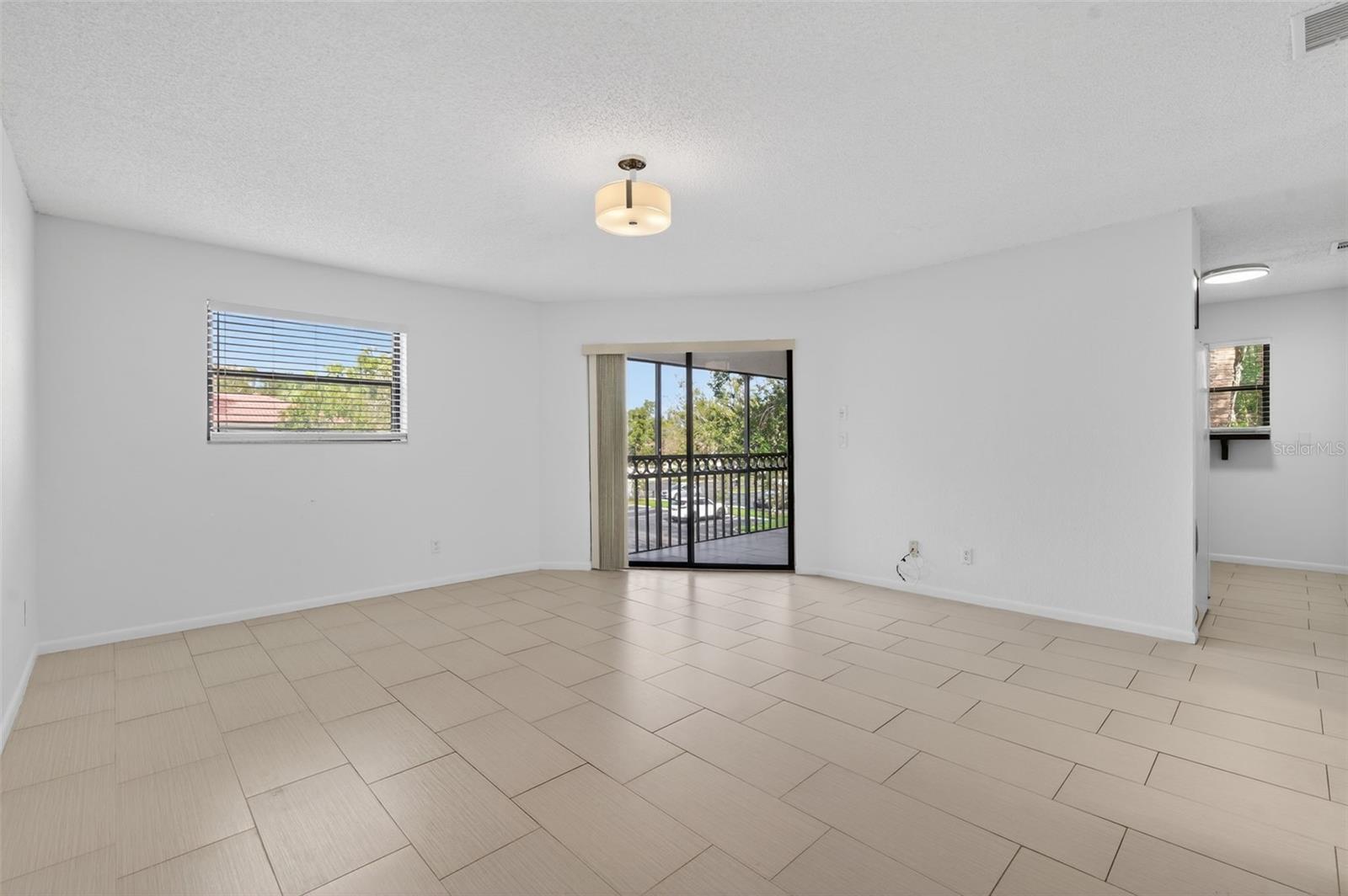 484 SANTA CRUZ PL NE #G, ST PETERSBURG, FL, 33703