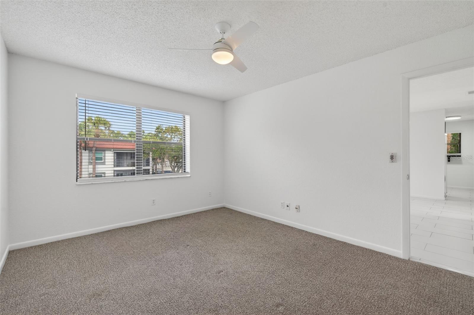 484 SANTA CRUZ PL NE #G, ST PETERSBURG, FL, 33703