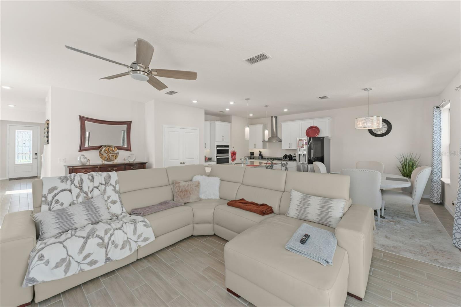 9847 AUREA MOSS LN, ORLANDO, FL, 32832