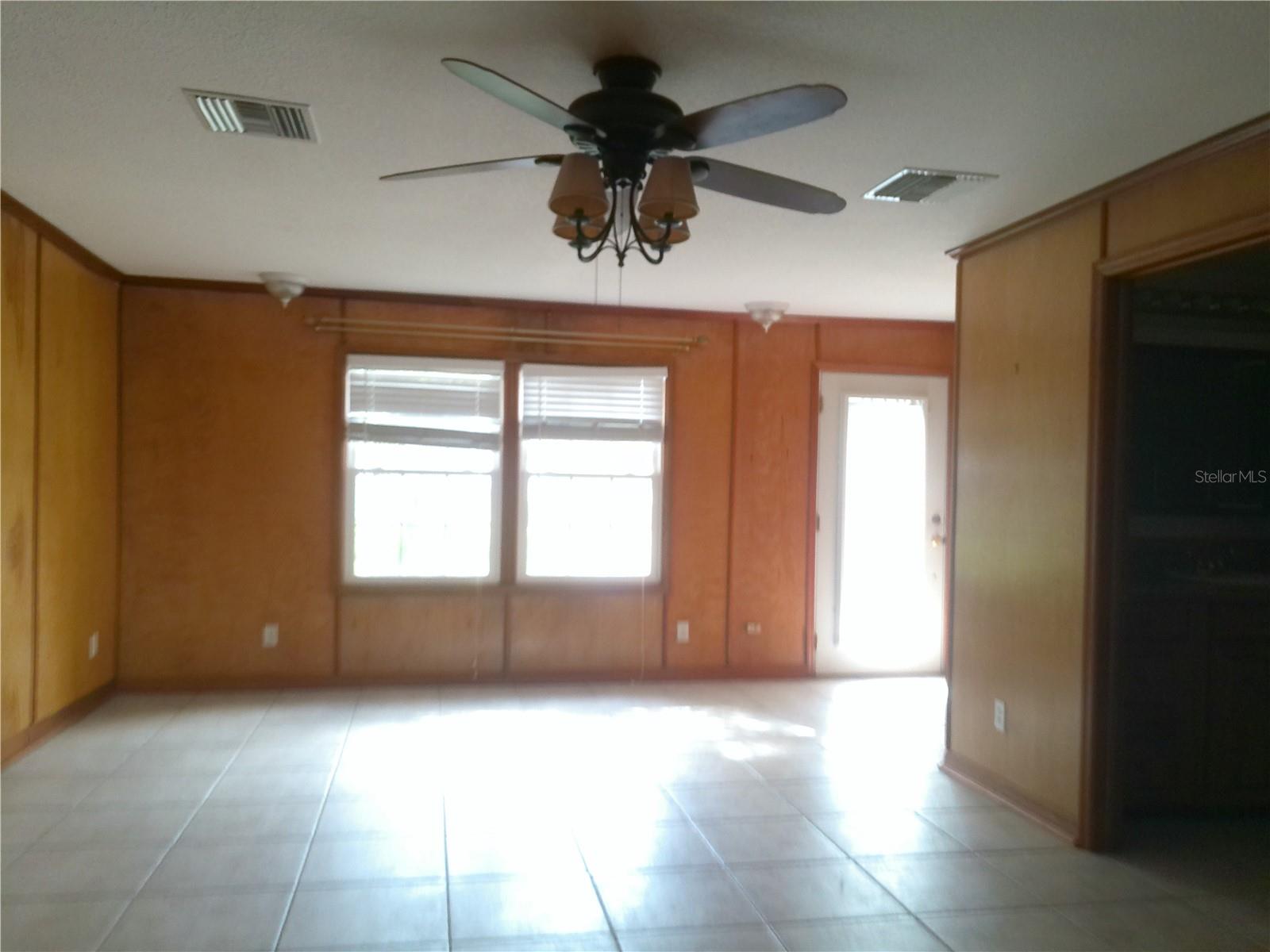 3821 E OSCEOLA RD, GENEVA, FL, 32732