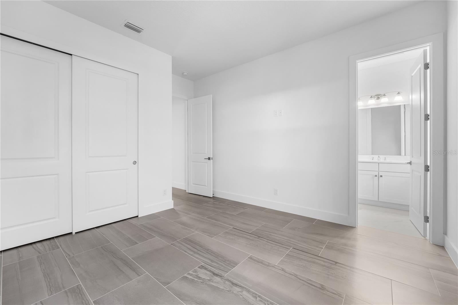 9847 LAUREL BERRY DR, ORLANDO, FL, 32827